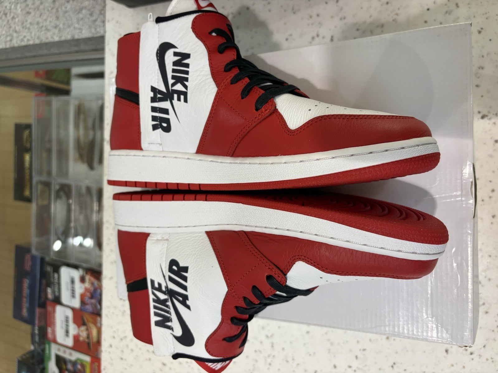 Air Jordan 1 Rebel XX Chicago Women’s Size 9