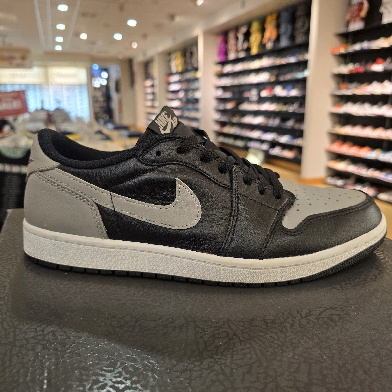 Size 11 - Air Jordan 1 Retro OG 2024 Low Shadow