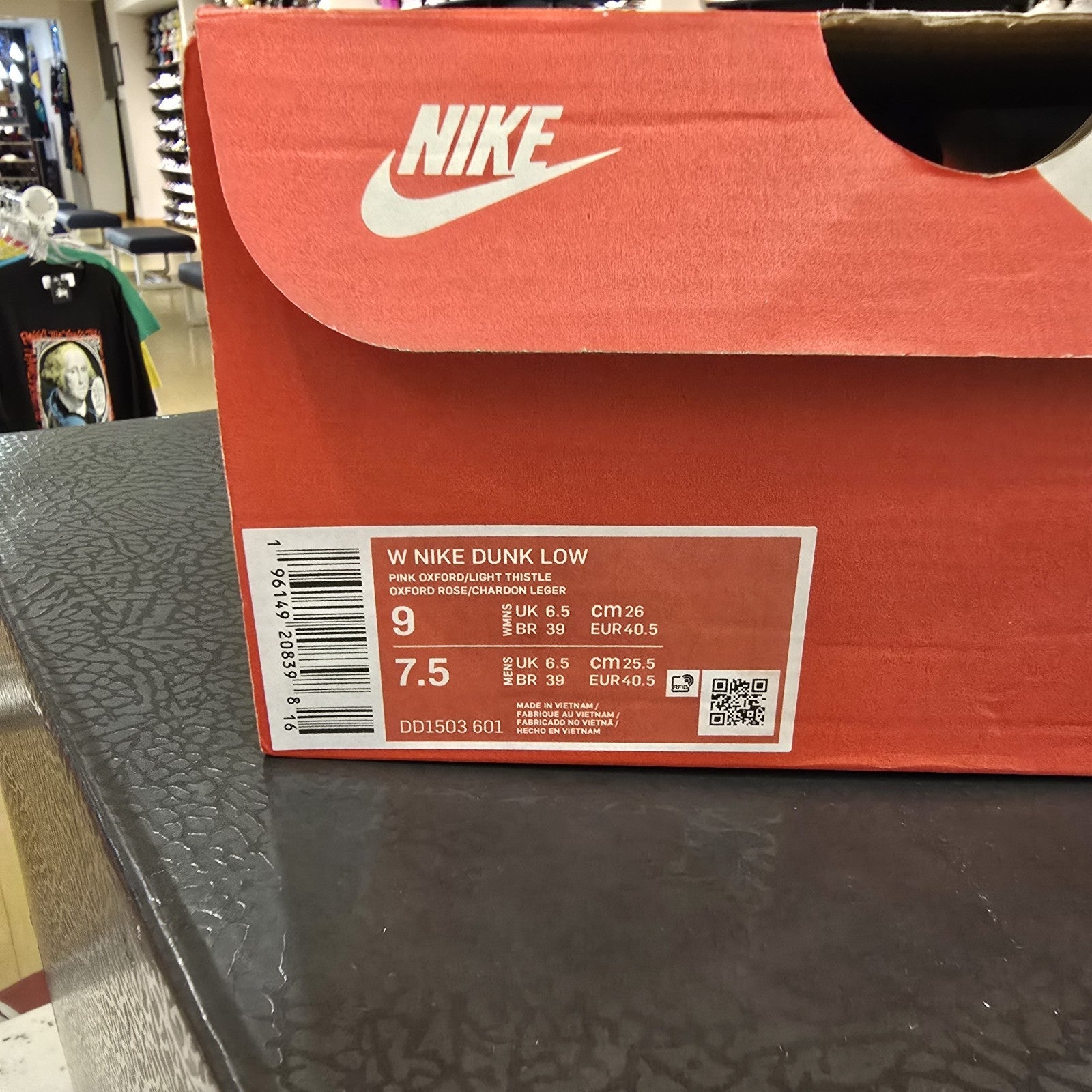 Size 9 - Nike Dunk Low Pink Oxford Women's 