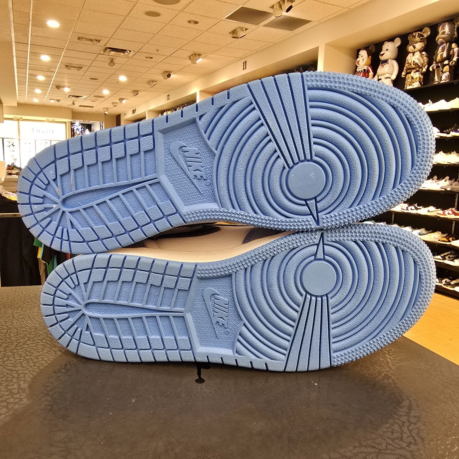 Size 7Y - Jordan 1 Retro OG High University Blue