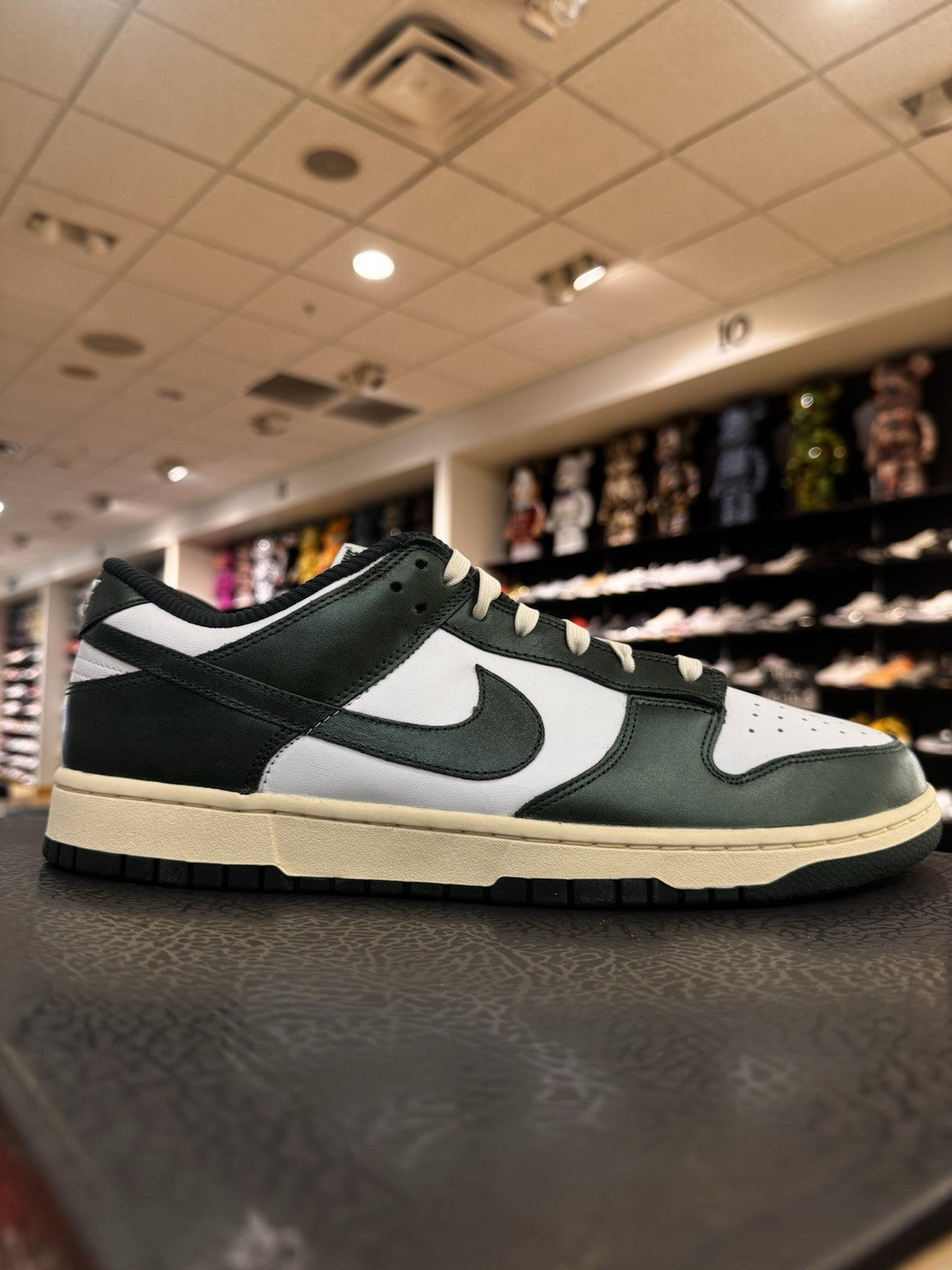 Nike Dunk Low Vintage Green Womens Size 13.5/12M
