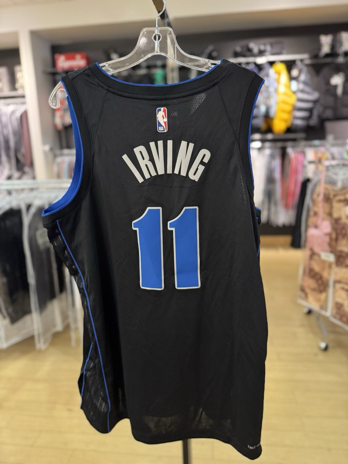 Kyrie Irving Dallas Mavericks Black City Edition Nike Swingman Jersey Size Large