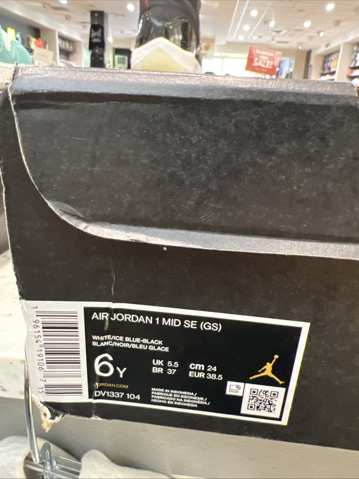 Nike Air Jordan RETRO 1 MID SE ICE BLUE Sz 6Y DEFECT Yellowing