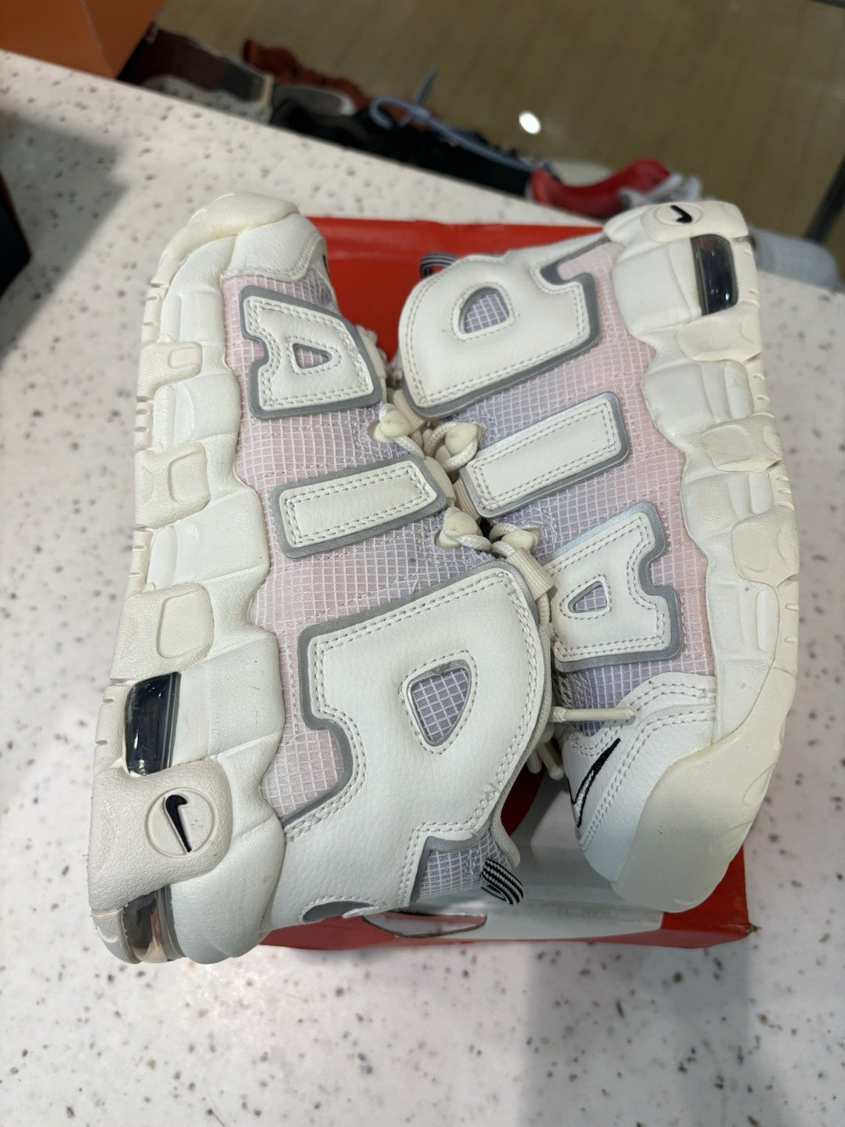 Nike Air More Uptempo 96 QS Thank You, Wilson (GS) Size 4Y DEFECT