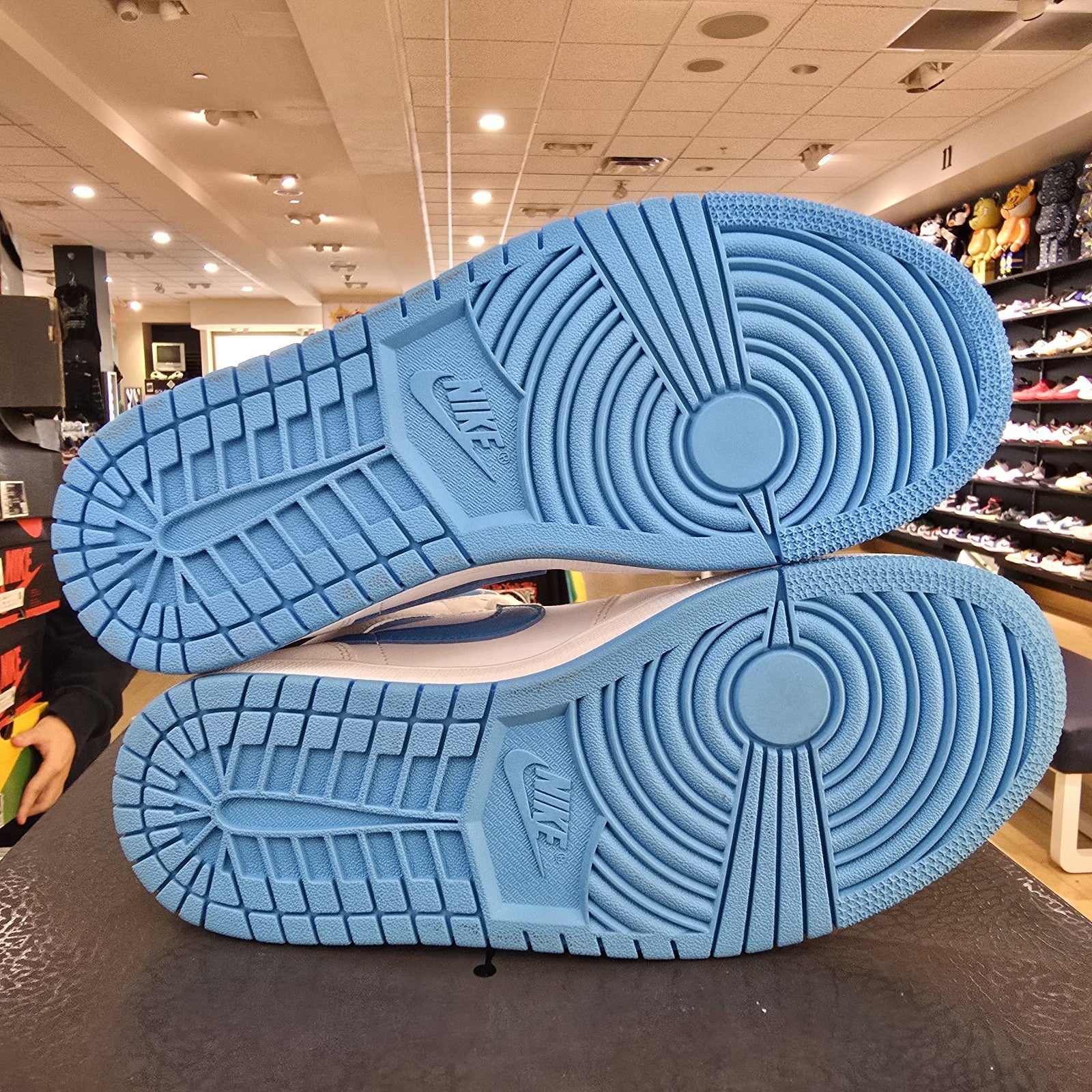 Size 9 - Air Jordan 1 Mid UNC Women's (Yellowing)