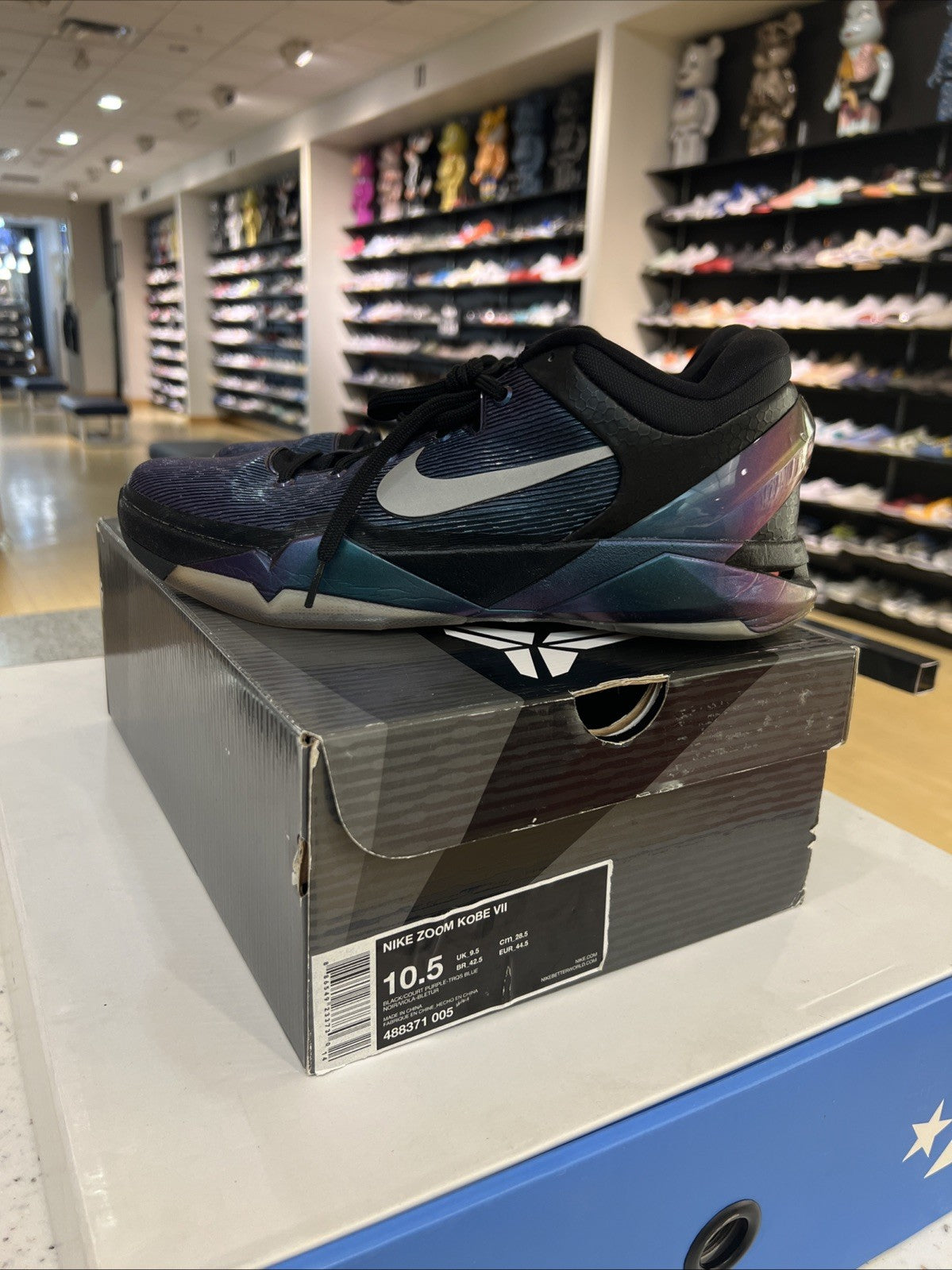Nike Zoom Kobe VII 7 Invisibility Cloak Size Sz 10.5 USED