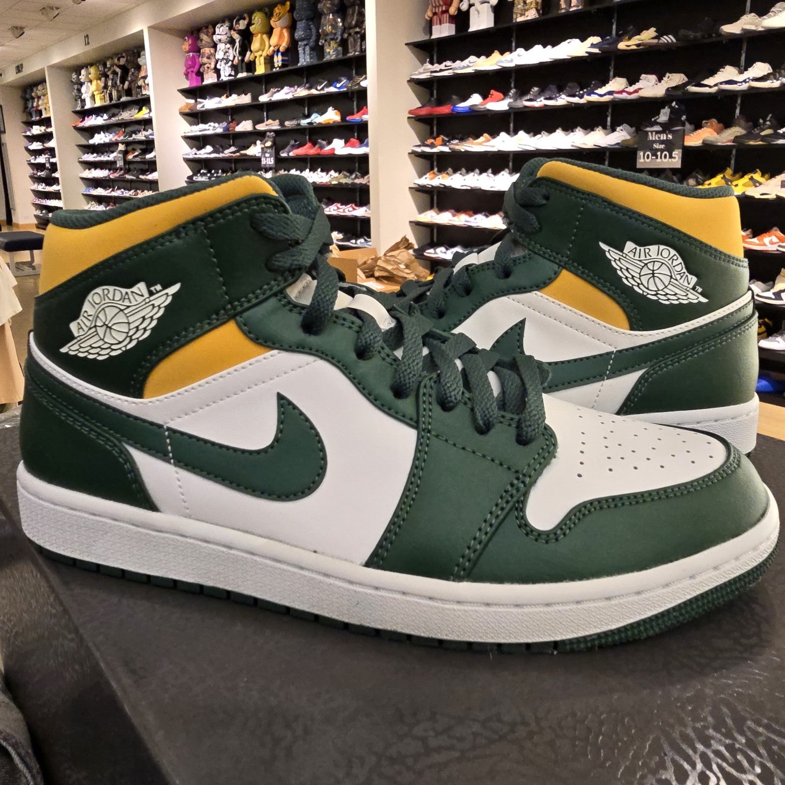 Size 9.5 - Jordan 1 Mid Sonics