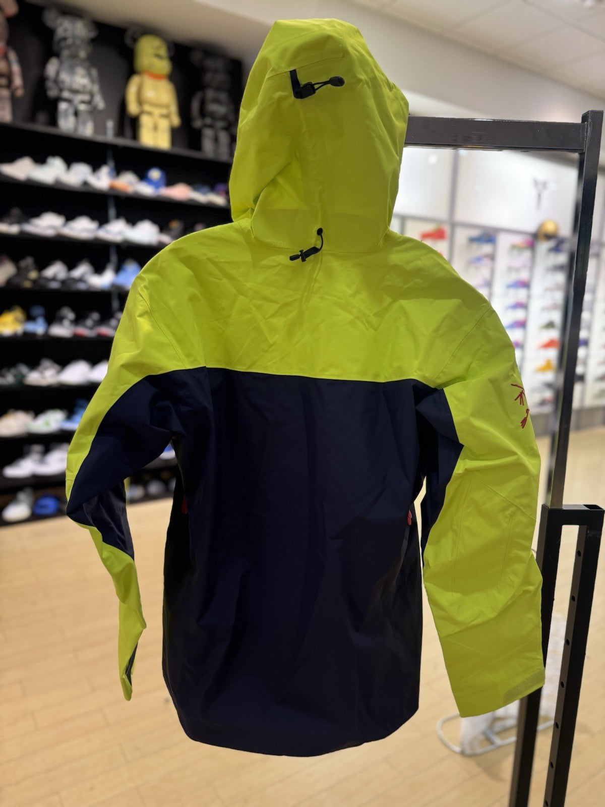 Arc’teryx Alpha SV Year Of The Dragon Jacket LNY 2024 Size Medium 