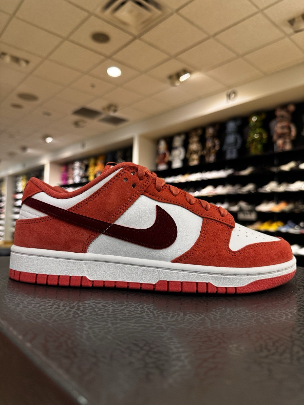 Nike Dunk Low Valentines Day 2024 Women's Size 8.5/7M