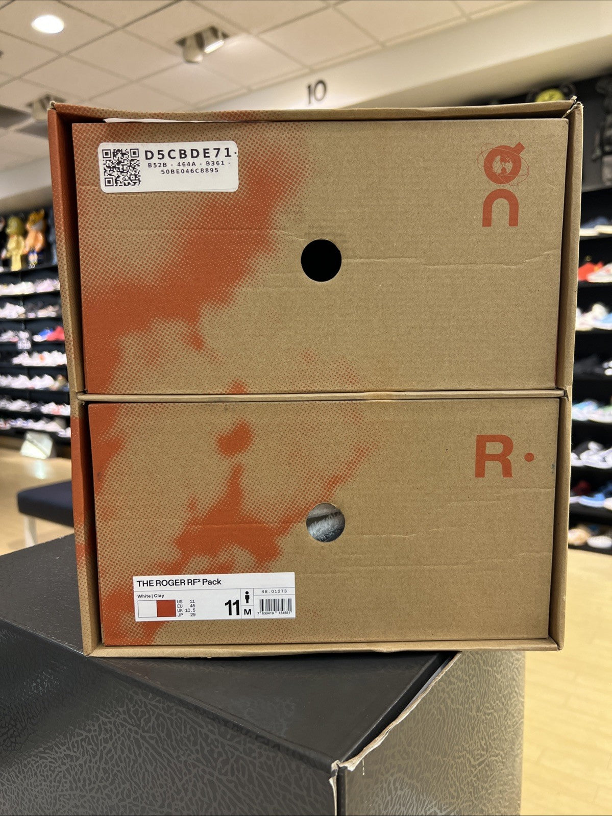 Roger RF2 Pack Kith Sz 11 Federer Autograph Only