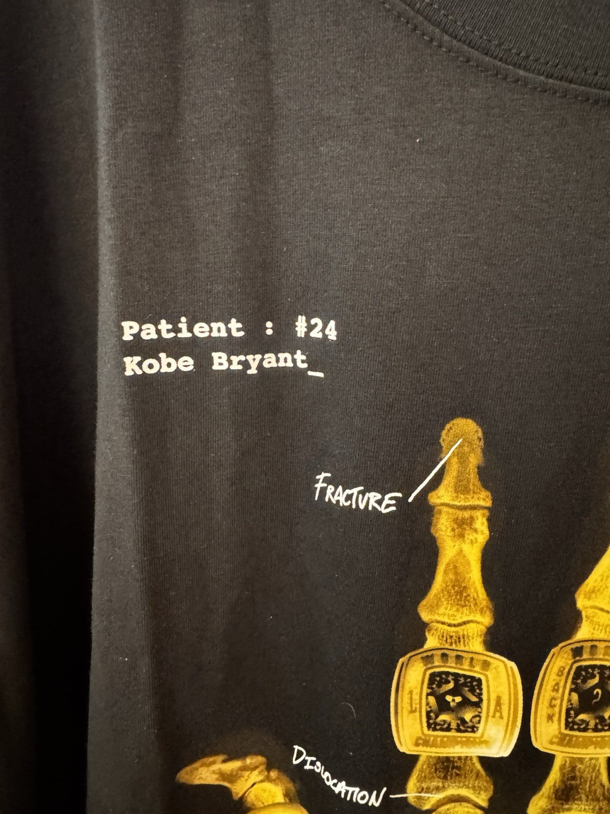 Nike Kobe M90 X-Ray Broken Not Beaten Mens Size 3XL Loose Fit Tee  HV6694-010