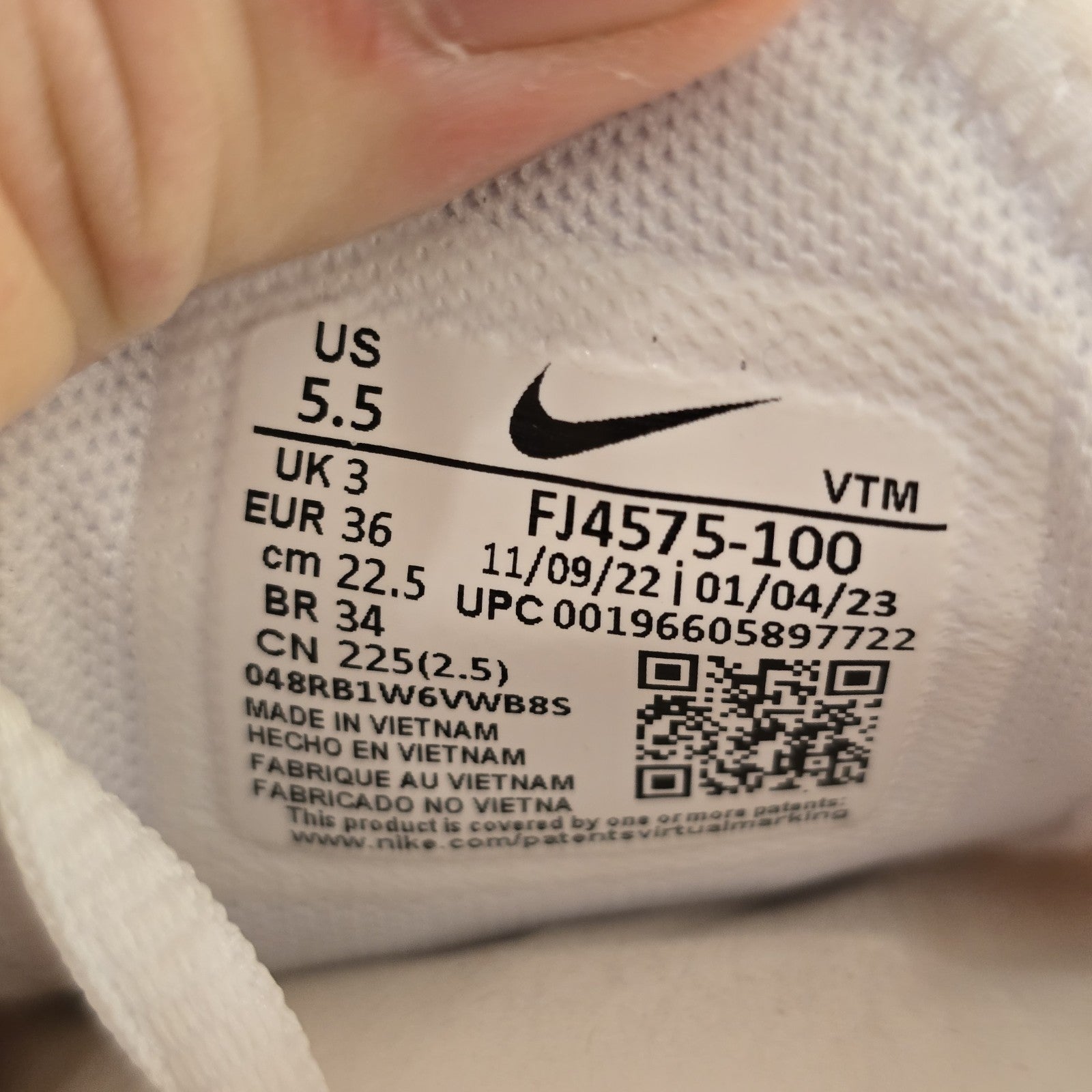 Size 5.5 - Nike Air Max 270 White Soft Pink Women's