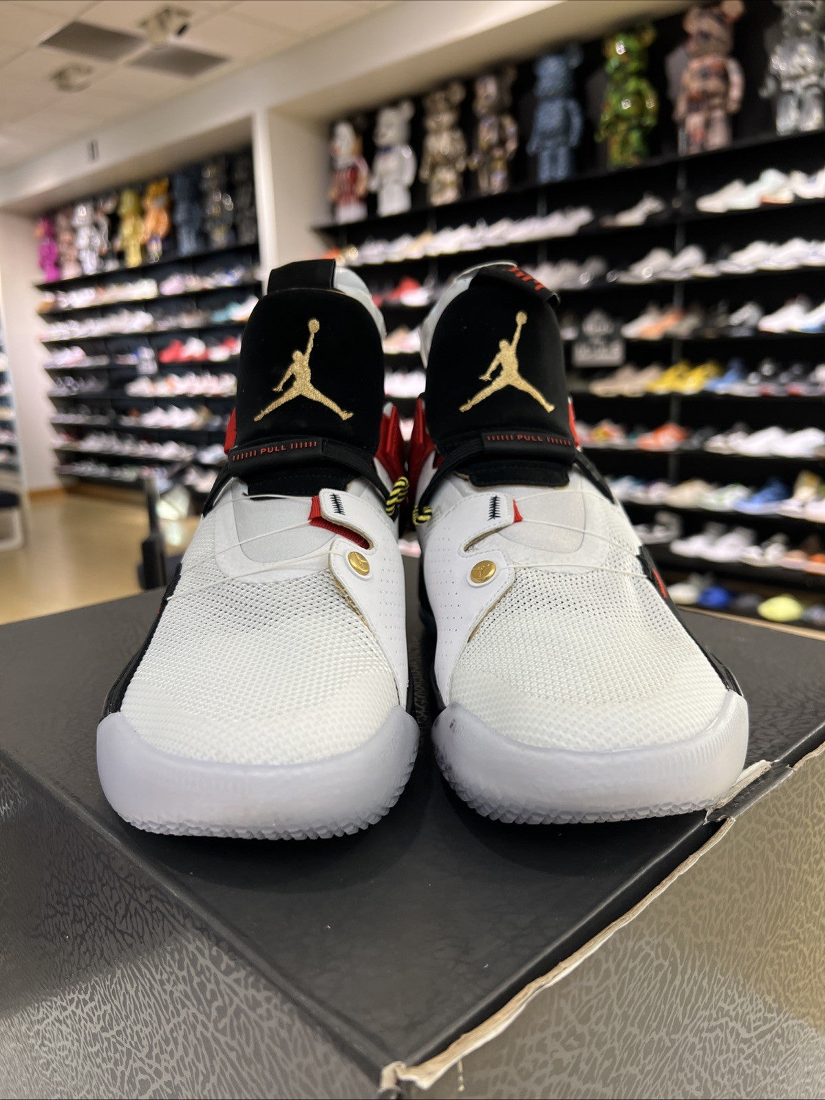 Air Jordan 33 Future of Flight Sz 10.5 DEFECT