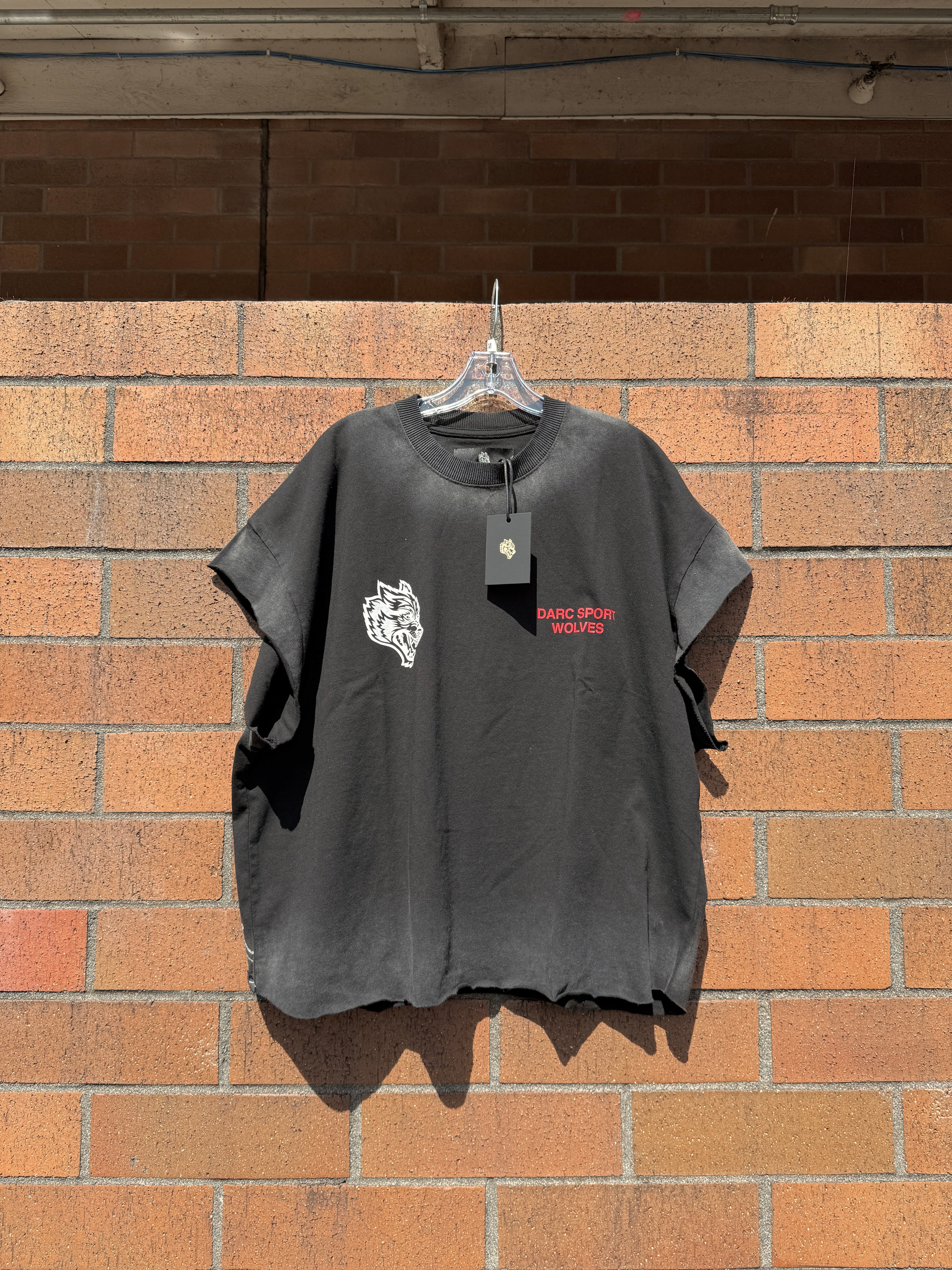 Darc Sport Pegasus Storm Grunge Cut-Off Tee Black Drift Wash Size M