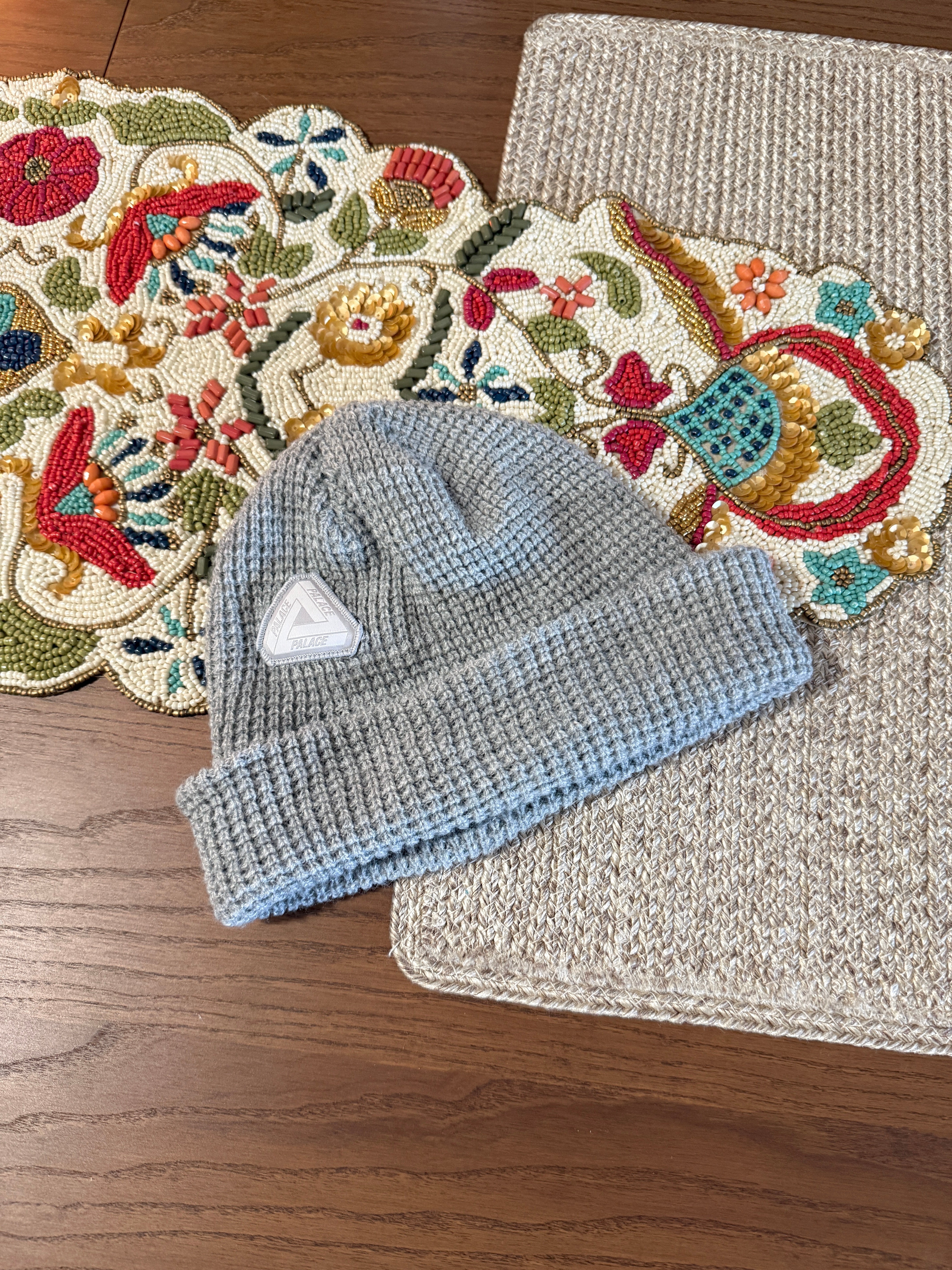 Palace Sofar Waffle Beanie Light Grey Marl FW22 USED