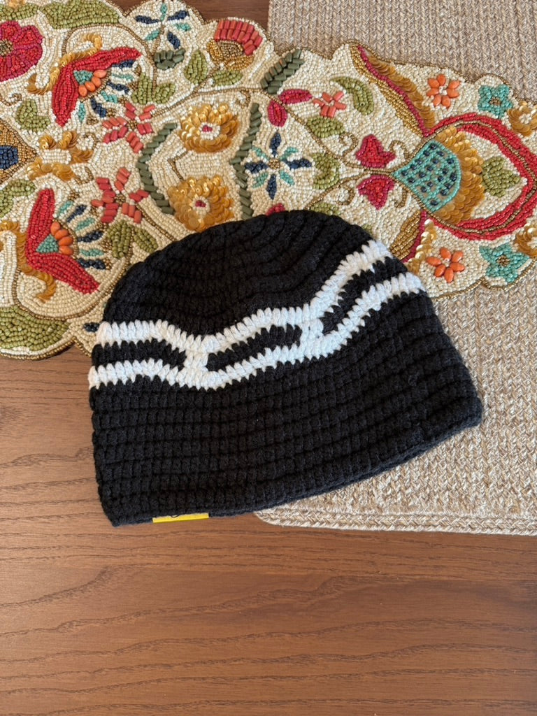 Corteiz Big Crochet Beanie Black / White FW23