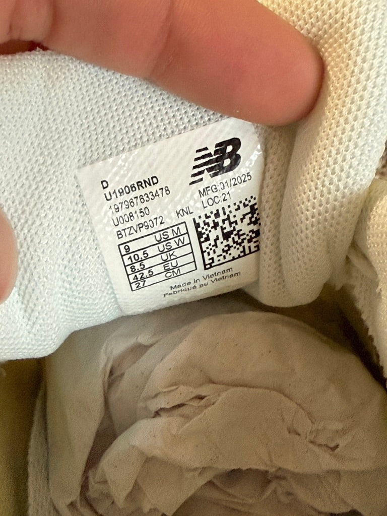 New Balance 1906R Yellow Parchment Size 9