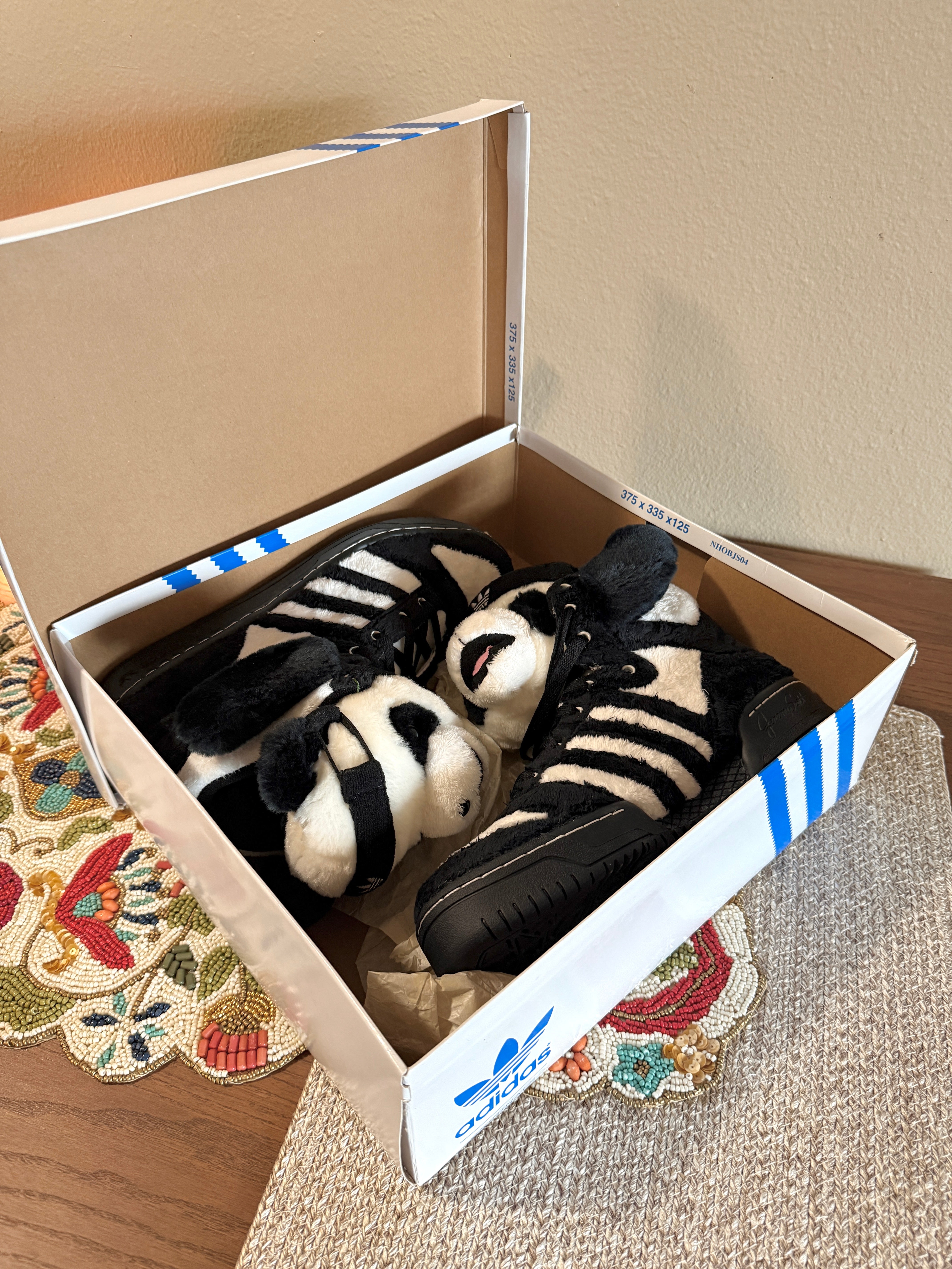 adidas JS Wings Panda Bear Size 11.5