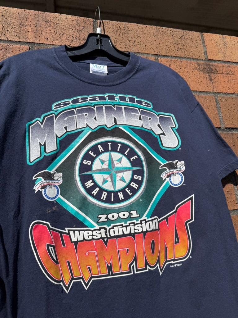 2001 Mariners AL West Champs M&O Tee Sz L