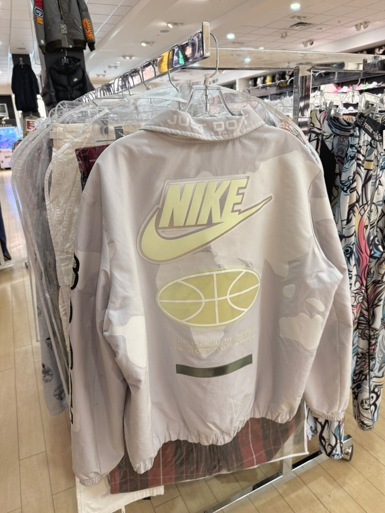 Nike x Pigalle Story Coach Jacket Size M USED
