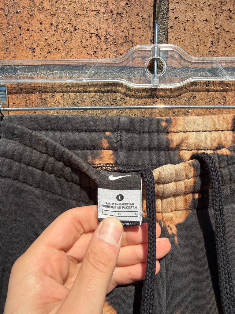 Nike Hand Dyed Relaxed Fit Sweatpants Size L