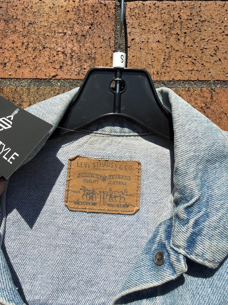 90s Levi's Type 3 Hippie Light Wash Denim Jacket Sz Small