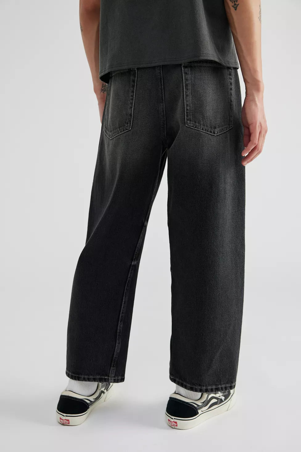 UO BDG Cropped Skate Fit Relaxed Jean Manson Wash Sz 32x34