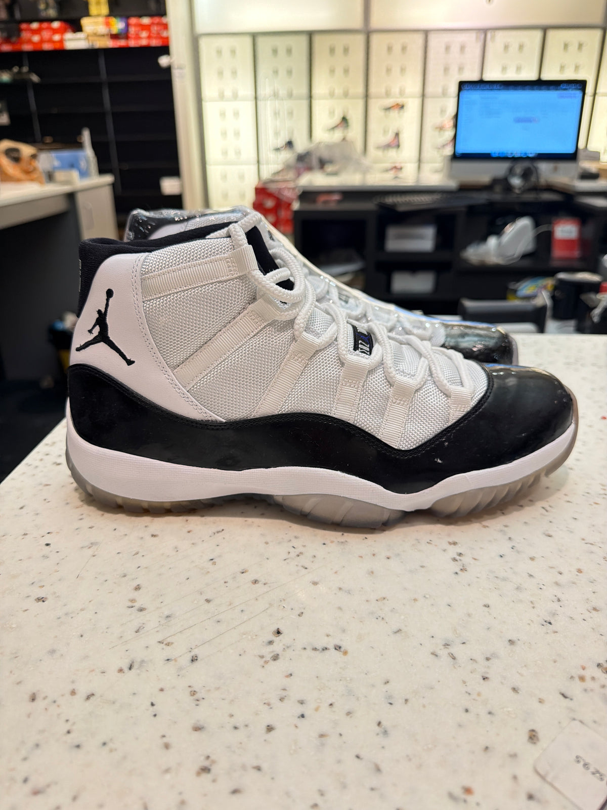 Jordan 11 Retro Concord (2011) SZ 10 NO BOX