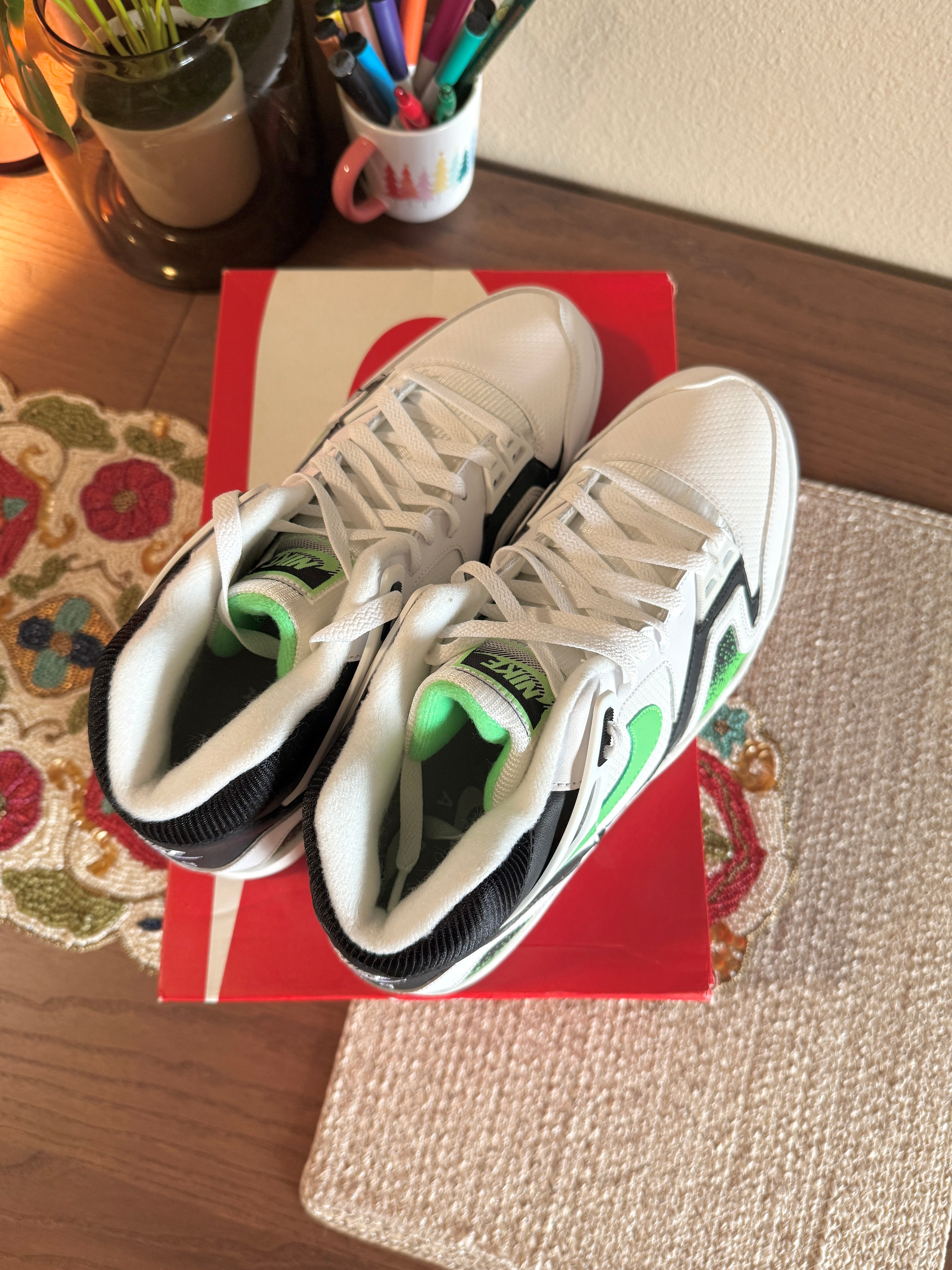 Nike Air Tech Challenge II Poison Green Size 11.5