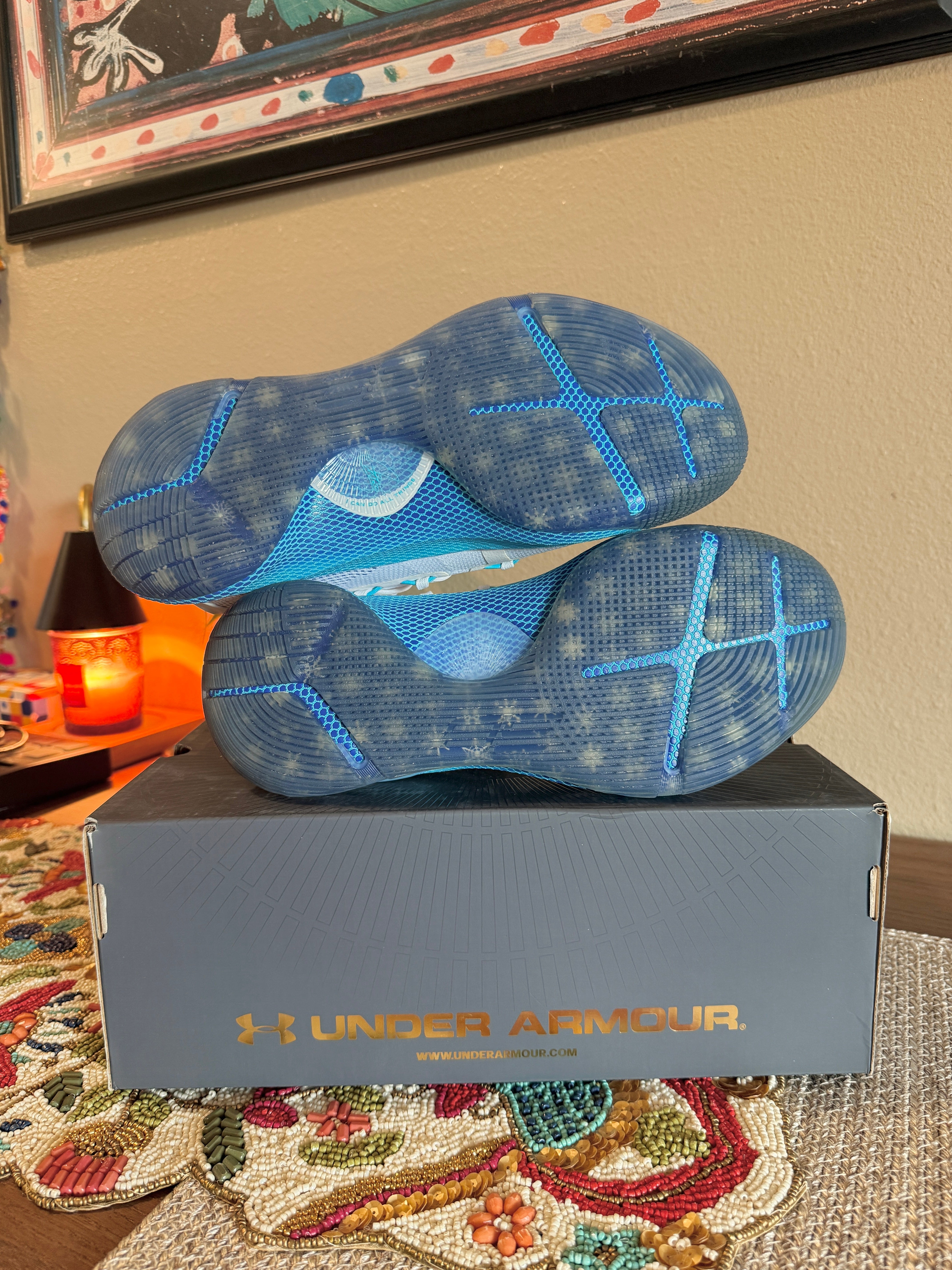 Under Armour Curry 6 Christmas in the Town Size 11.5
