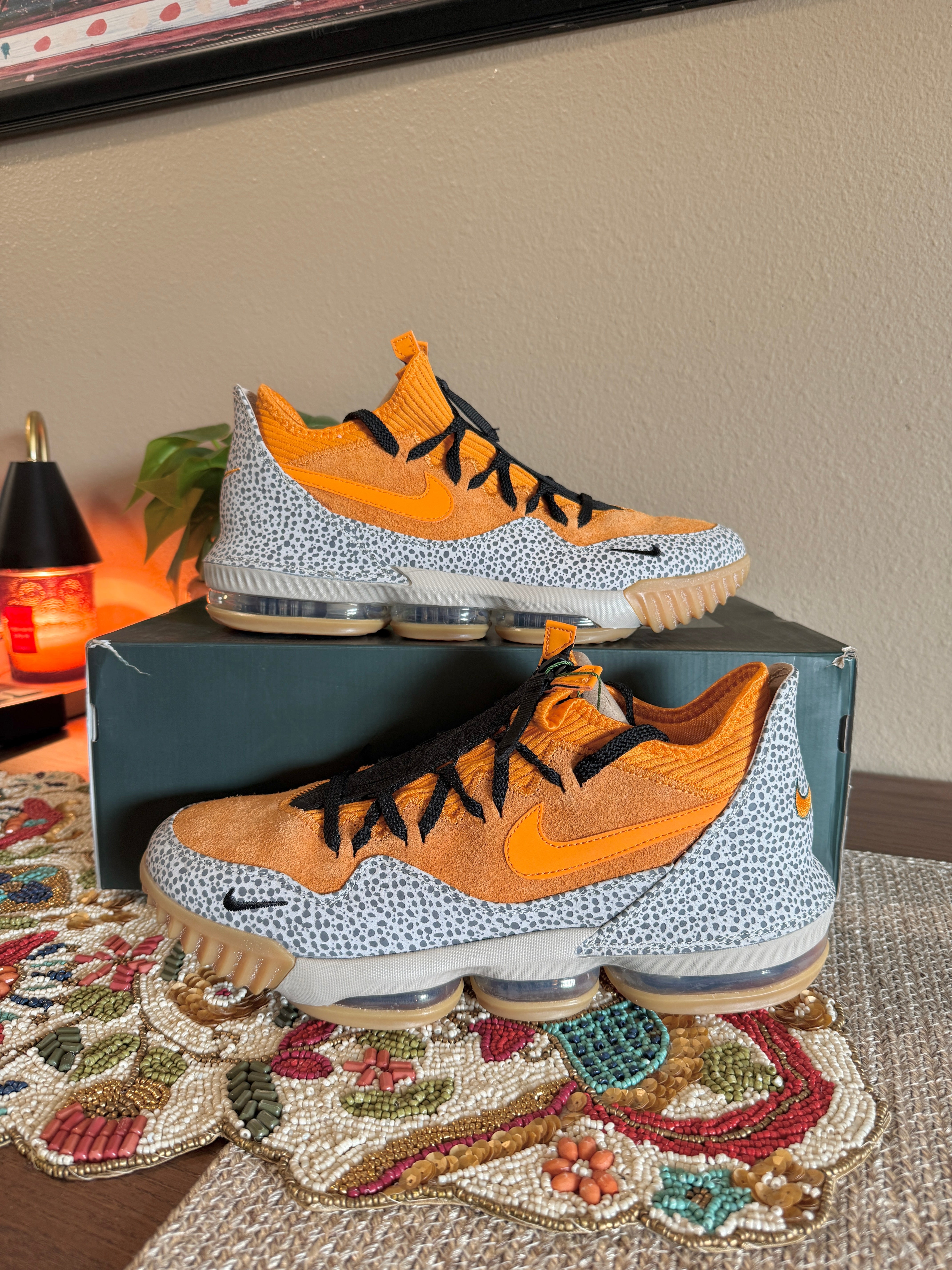 Nike LeBron 16 Low atmos Safari Size 11.5