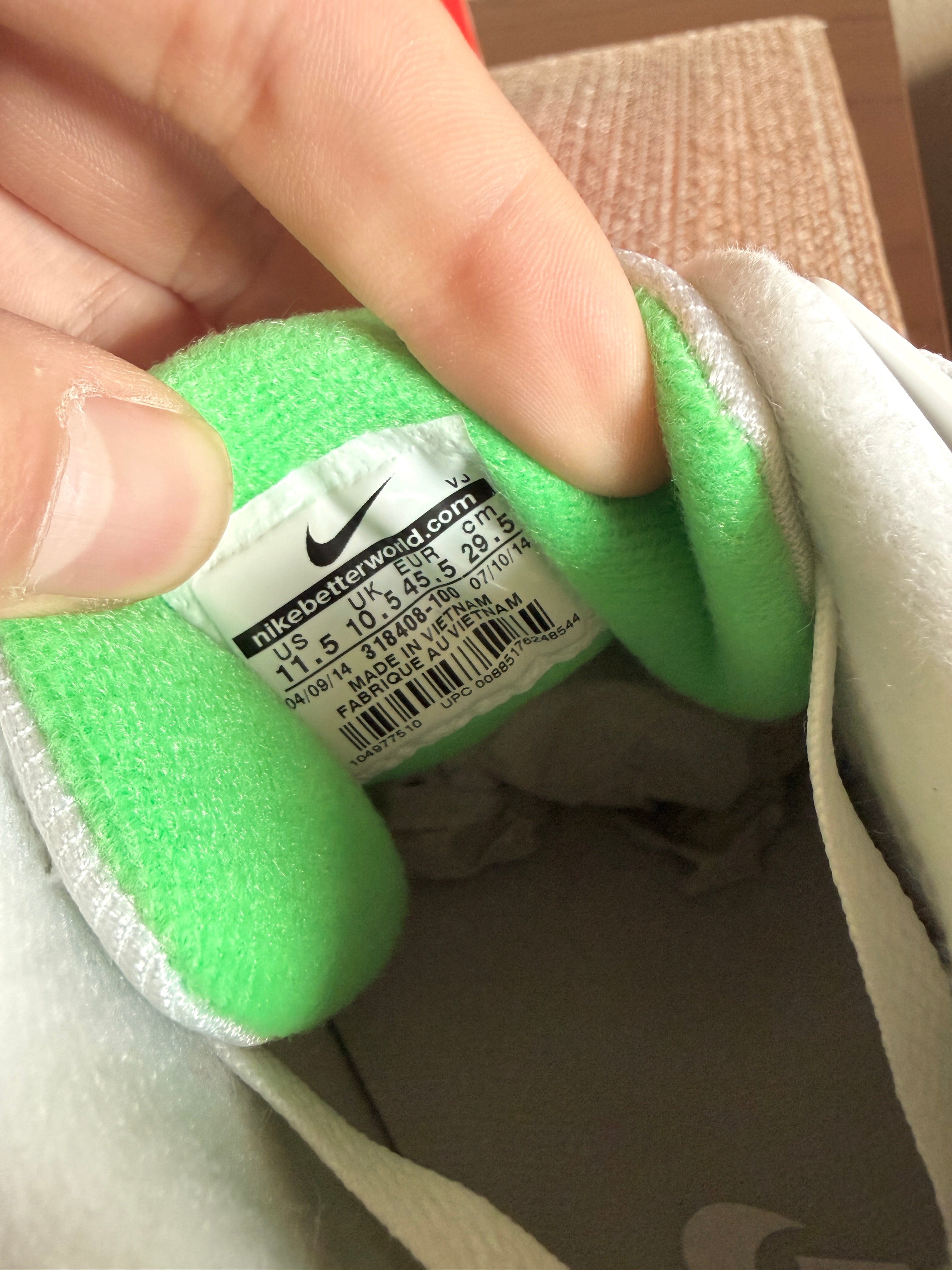 Nike Air Tech Challenge II Poison Green Size 11.5