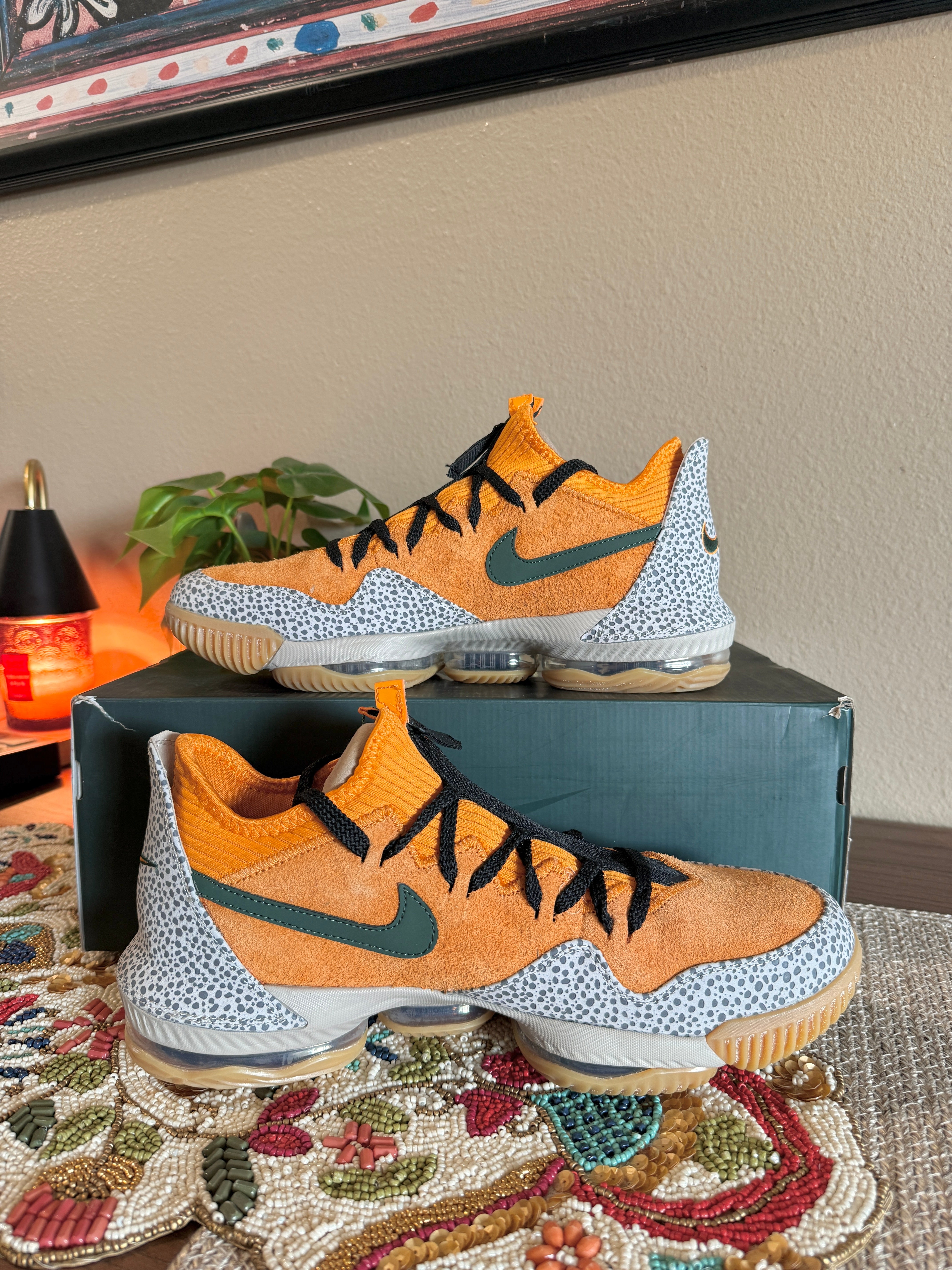 Nike LeBron 16 Low atmos Safari Size 11.5