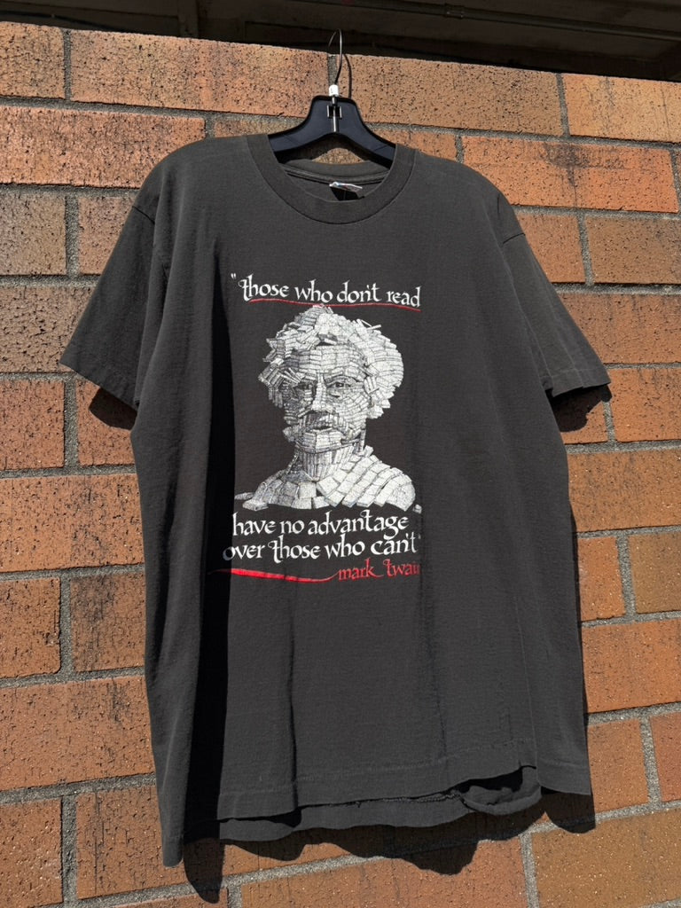 90s Mark Twain Quote Tee Sz L