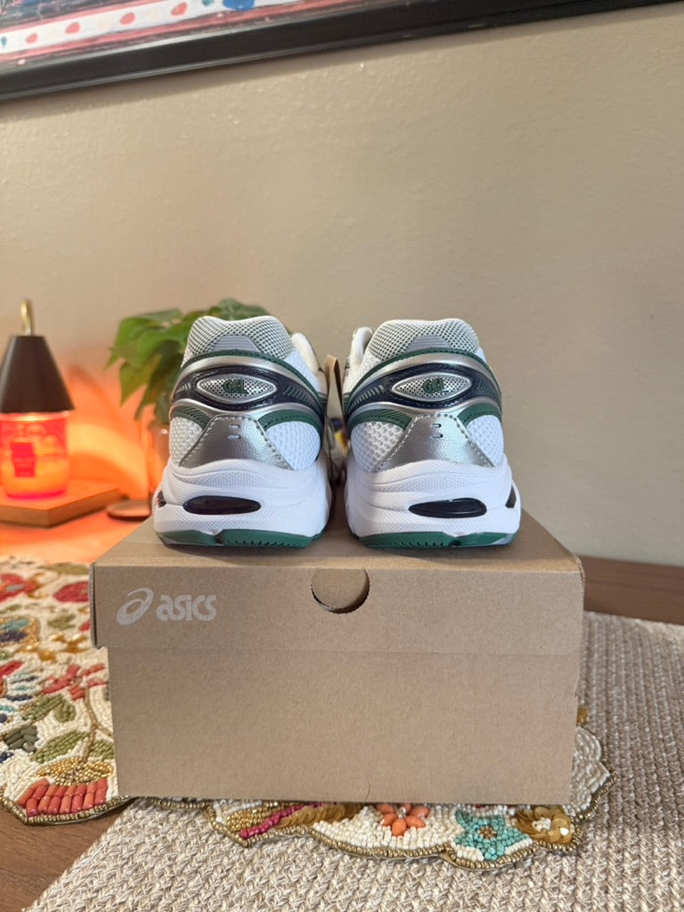 Asics GT-2160 White Shamrock Green Size 8