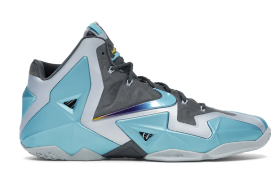 Nike LeBron 11 Gamma Blue (SIZE 12 USED)