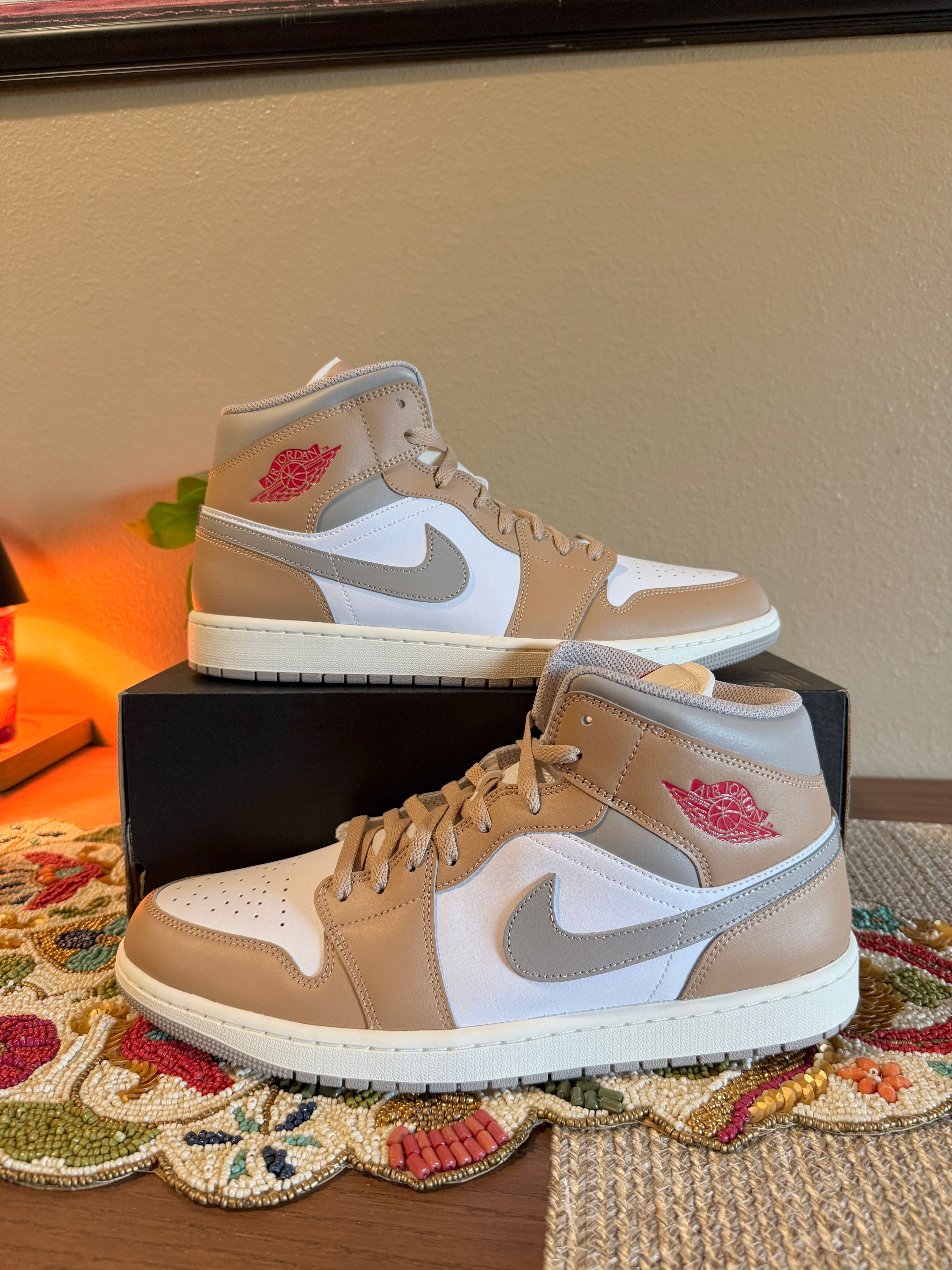 Jordan 1 Mid Rattan White College Grey Size 13 MISSING LID