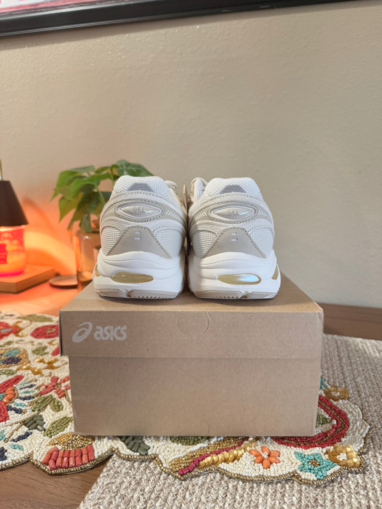 Asics GT-2160 Cream Feather Grey Size 8.5