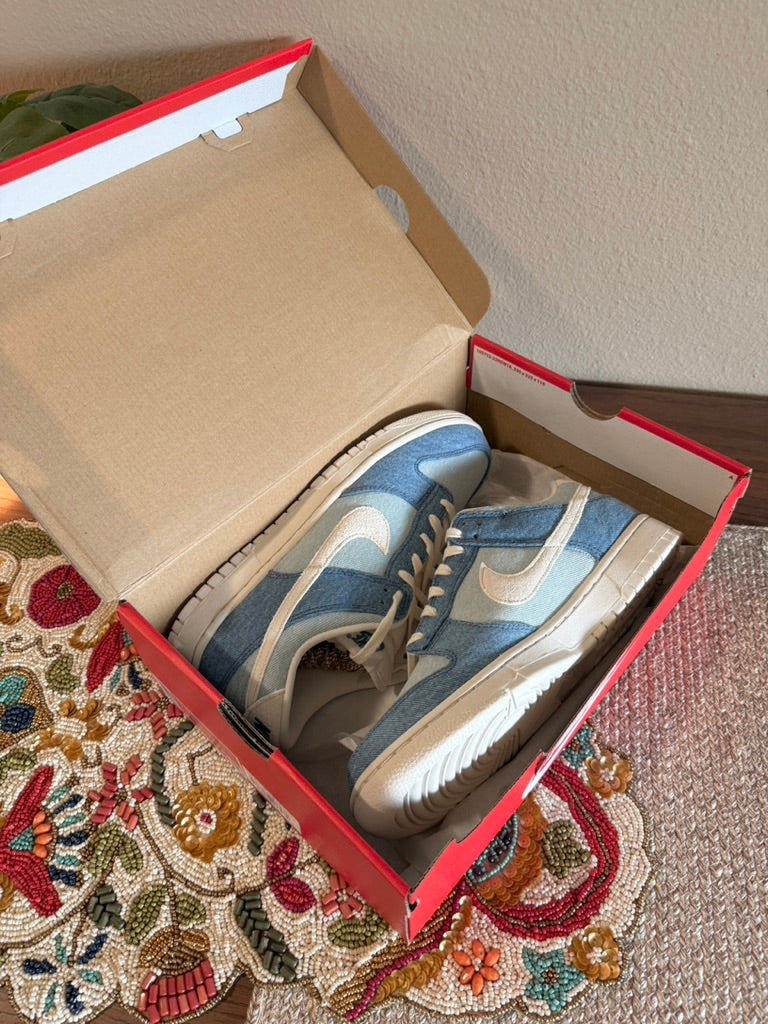 Nike Dunk Low Smokey Blue Denim Size 10.5M / 12W