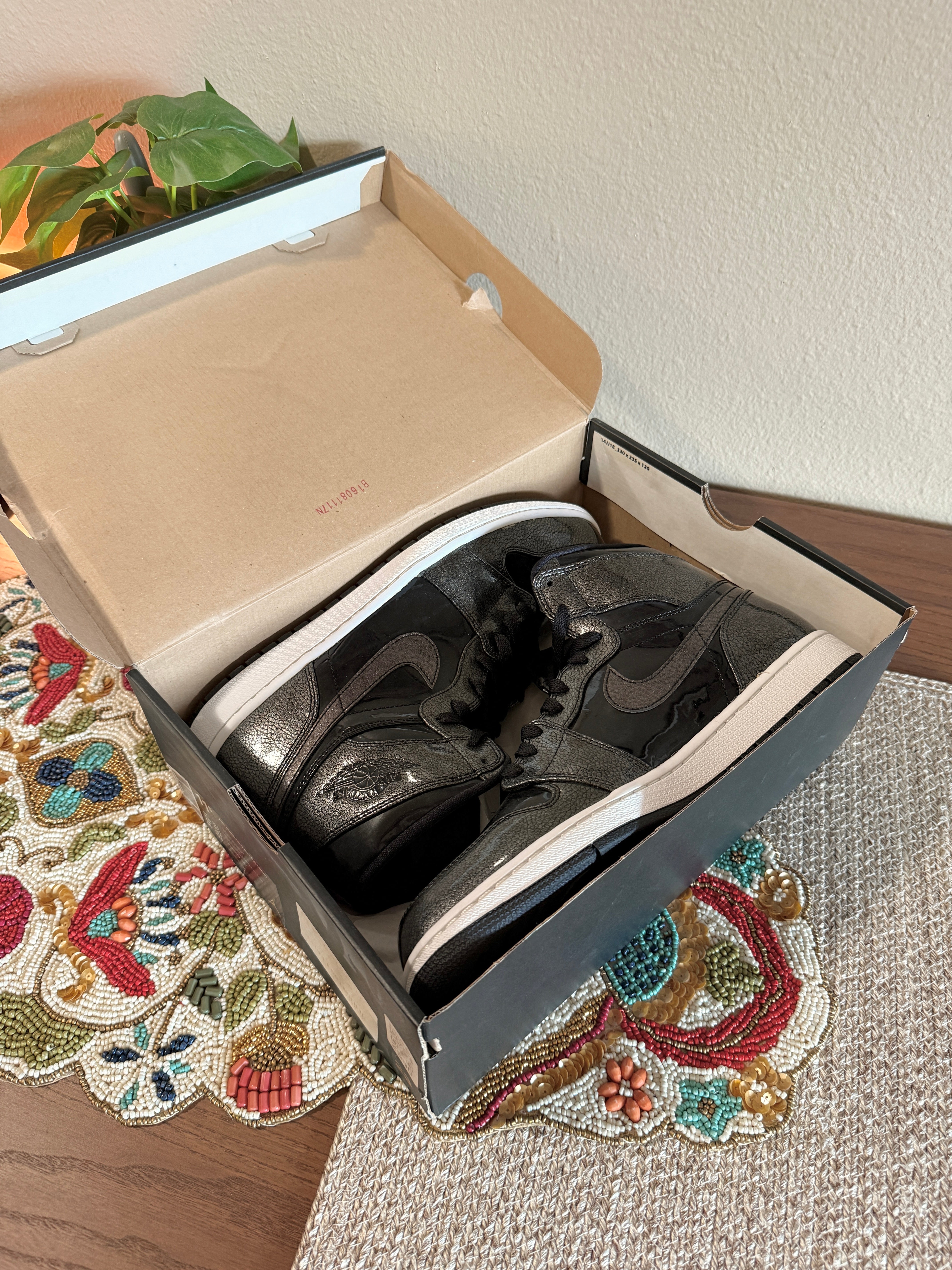 Jordan 1 Retro Black Patent Size 11.5