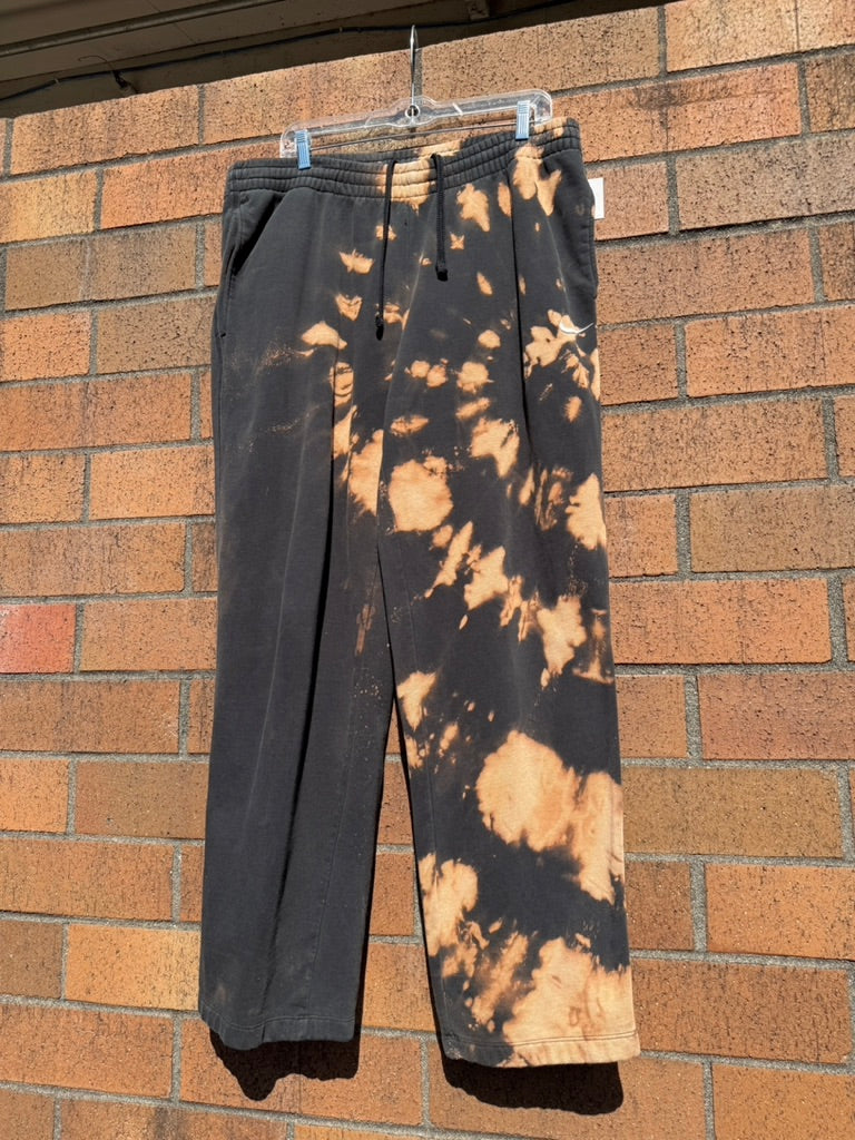 Nike Hand Dyed Relaxed Fit Sweatpants Size L