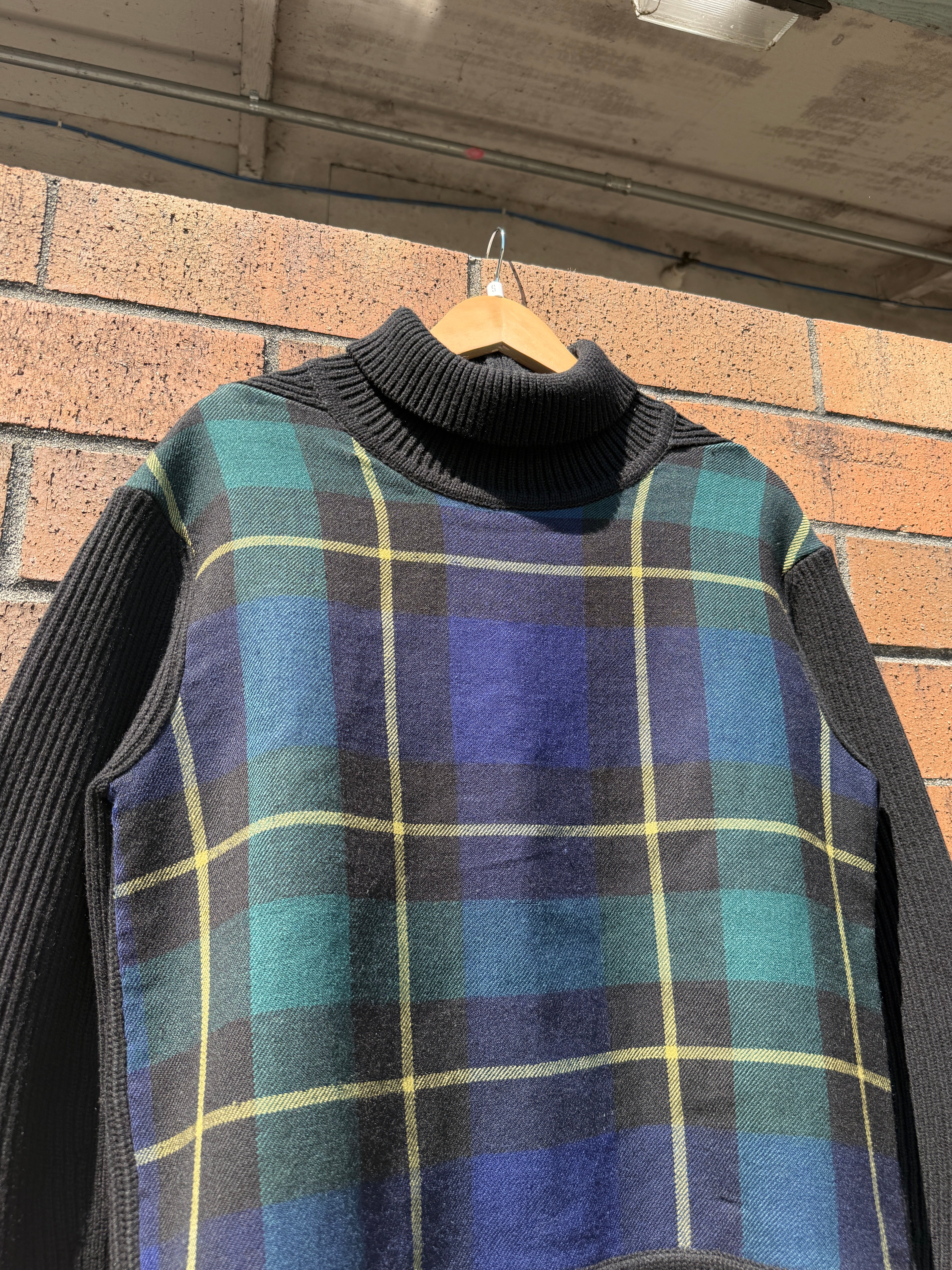 Burberry Black / Blue Plaid Turtleneck Sweater Size Small