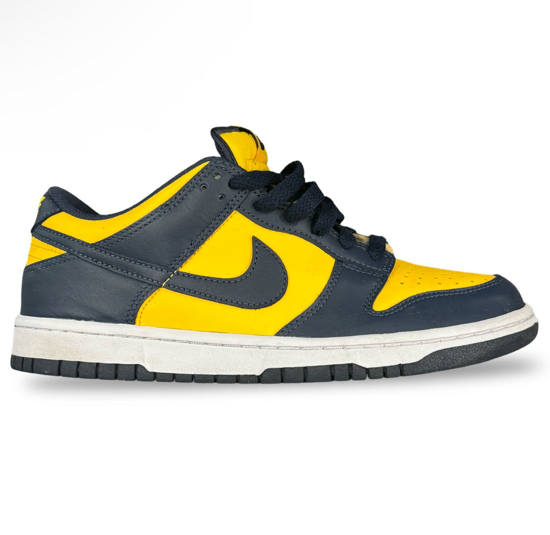 Nike Dunk Michigan Low (GS) Sz 7Y used