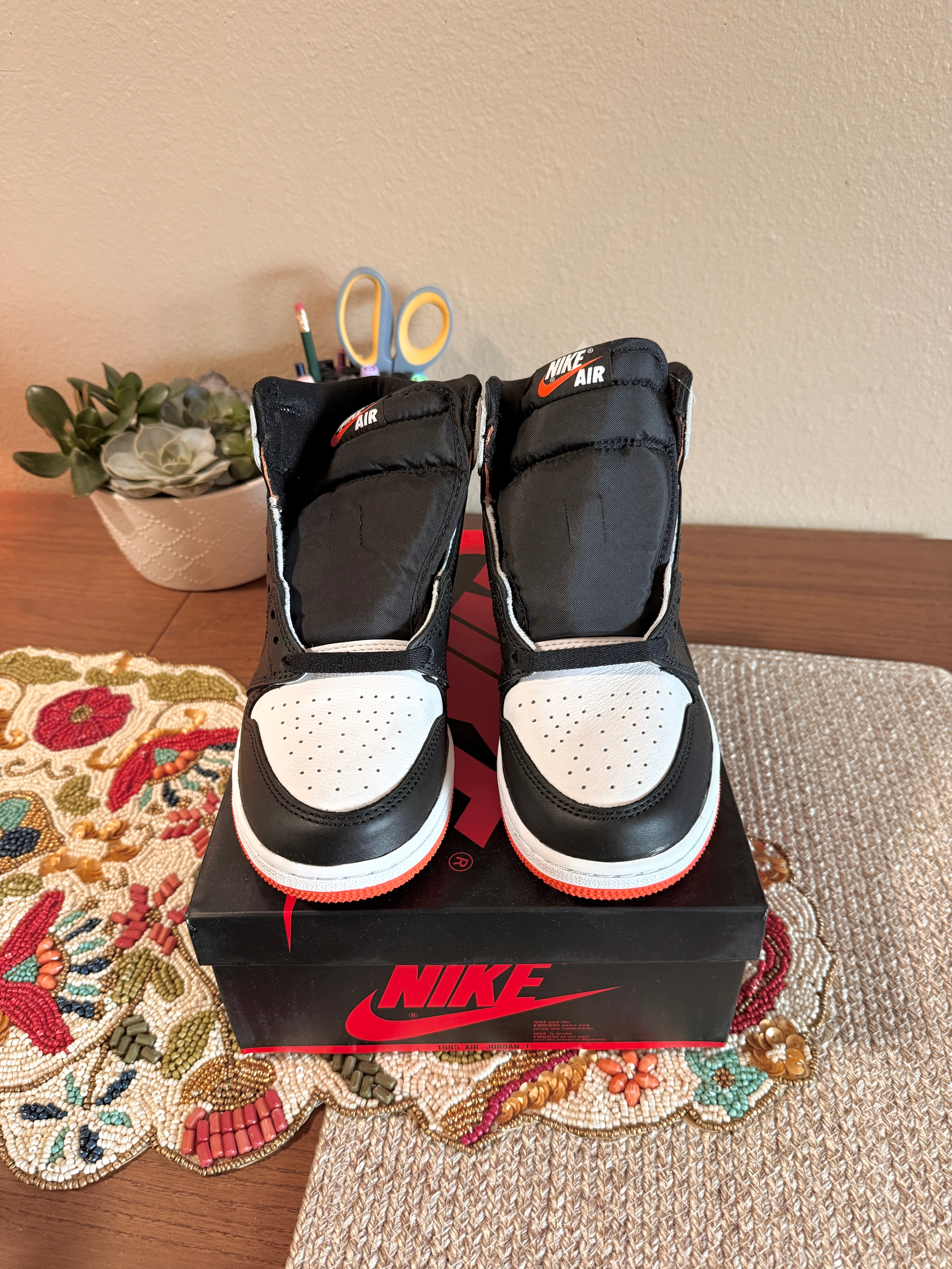 Jordan 1 High OG Electro Orange (GS) Size 5Y