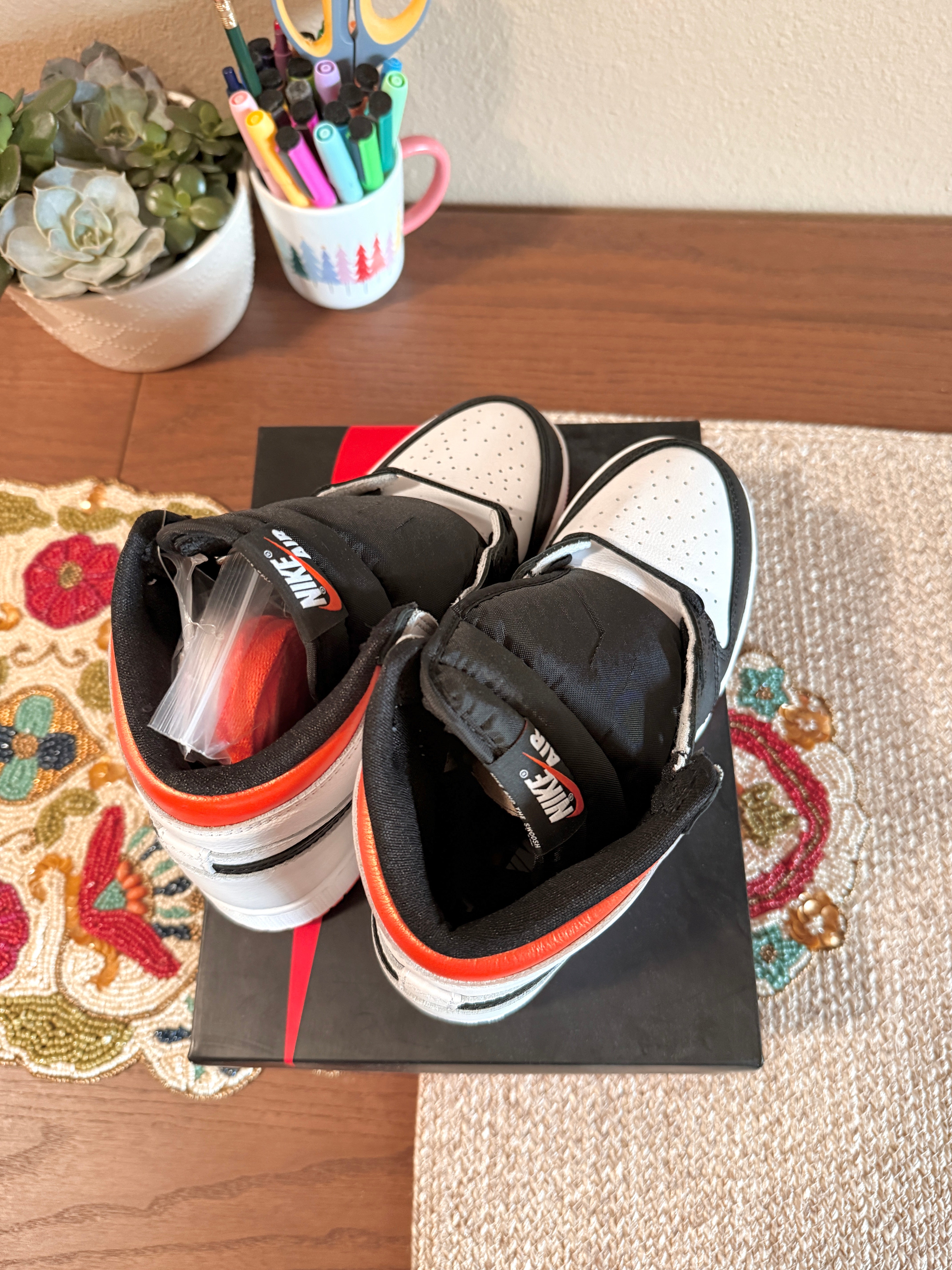 Jordan 1 High OG Electro Orange (GS) Size 5Y