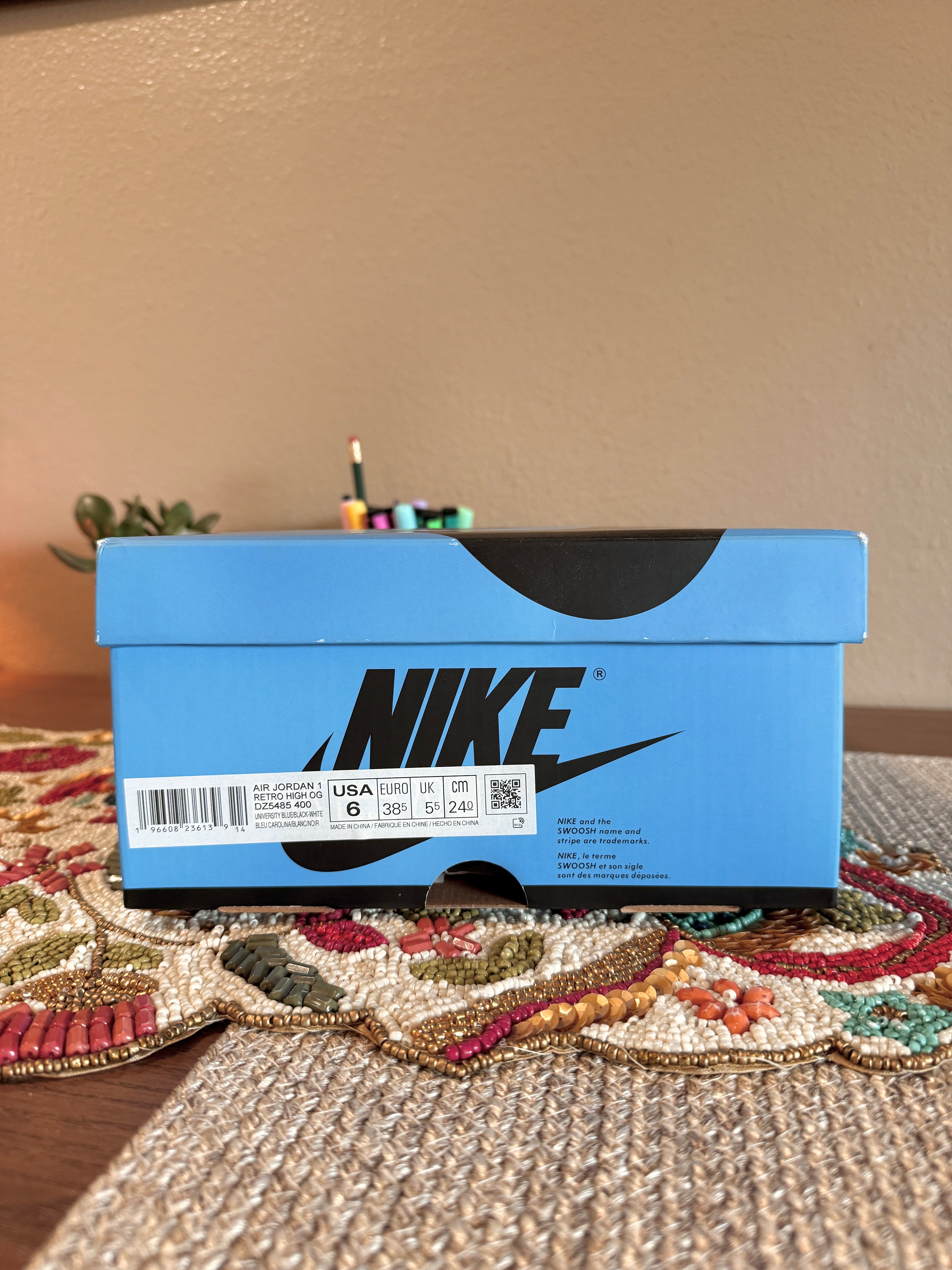 Jordan 1 Retro High OG UNC Toe Size 6 USED