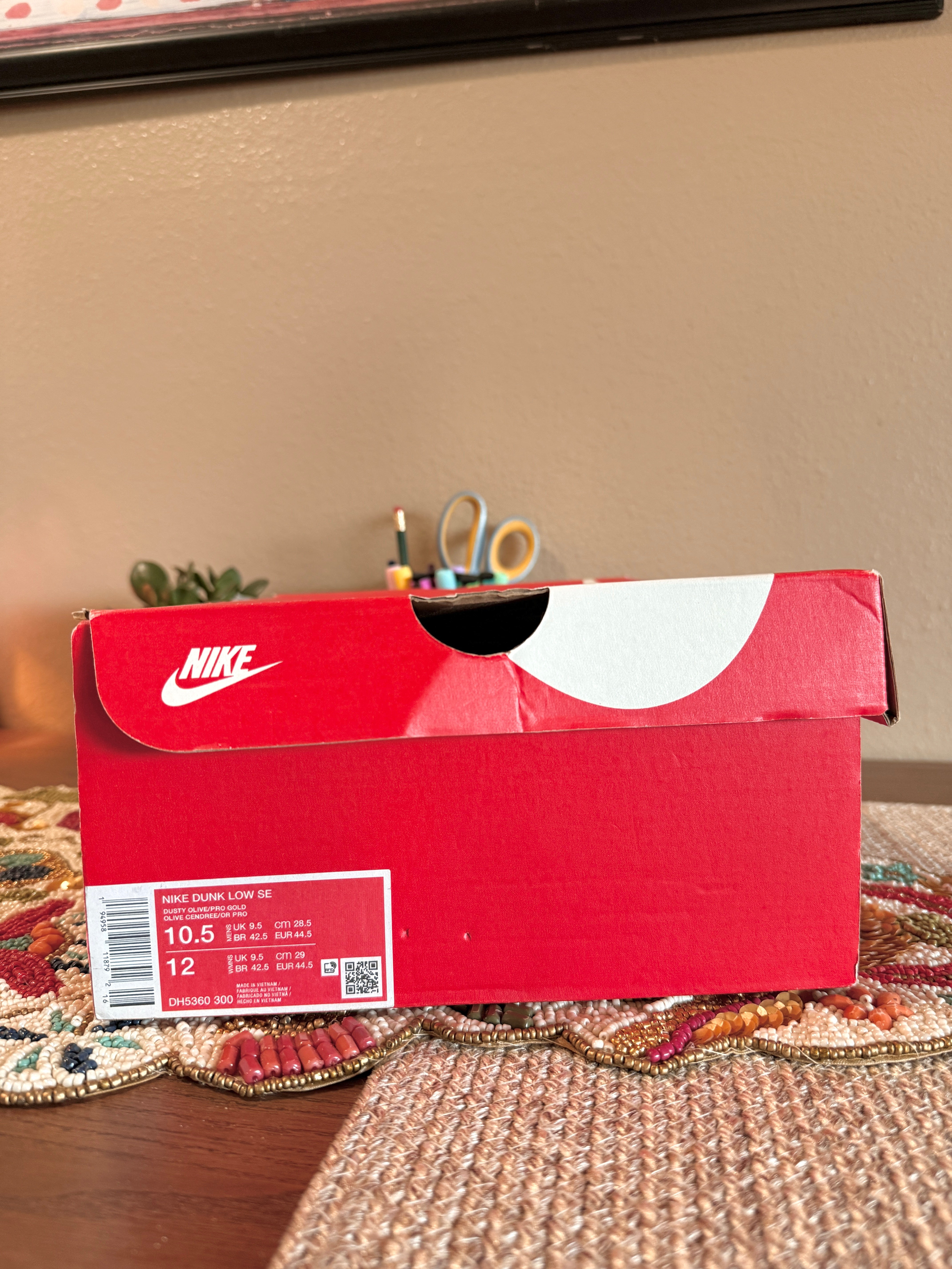 Nike Dunk Low Dusty Olive	Size 10.5	USED