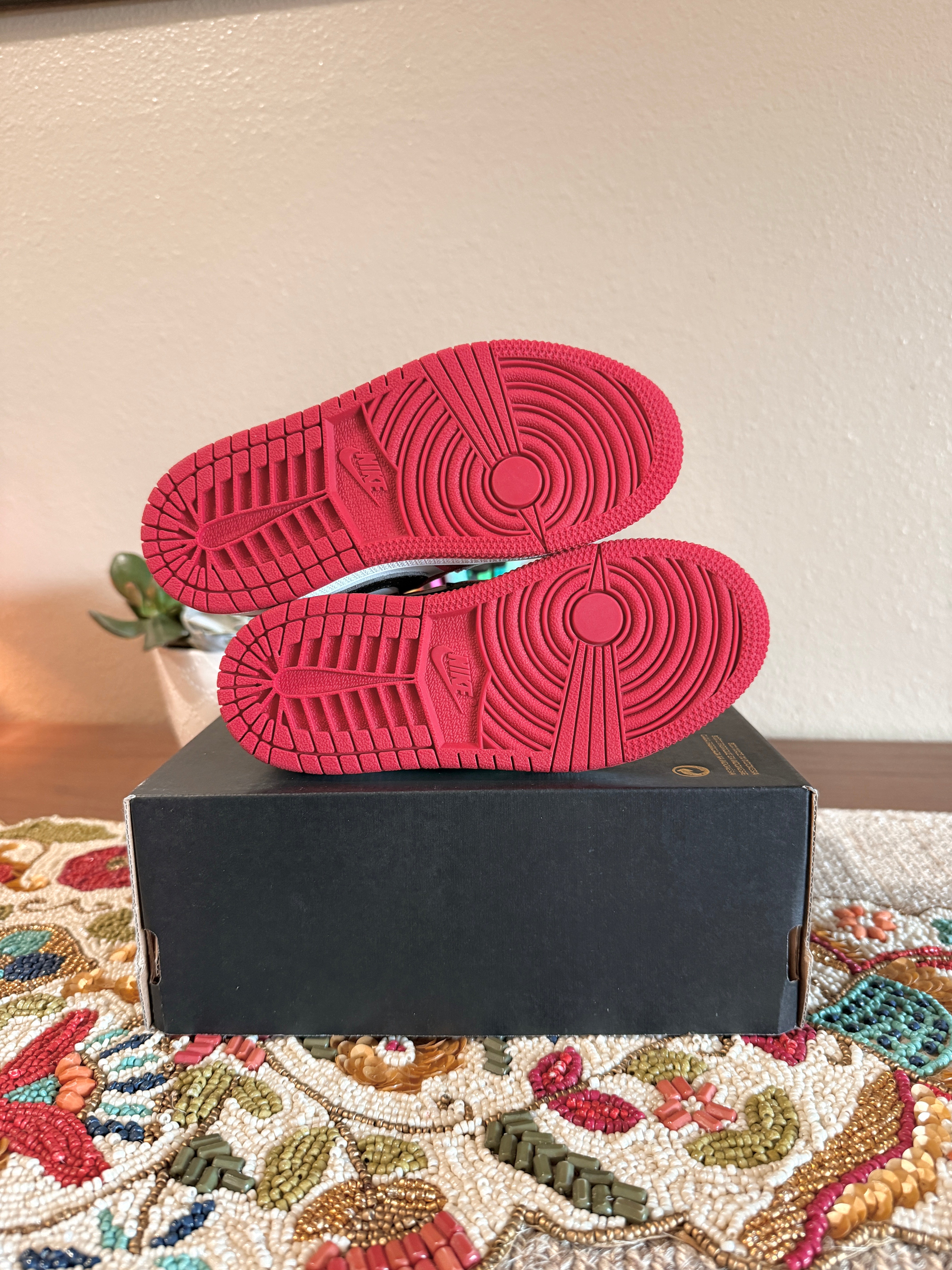 Jordan 1 Retro Low OG Chicago (2025) (PS) Size 10.5C MISSING LID