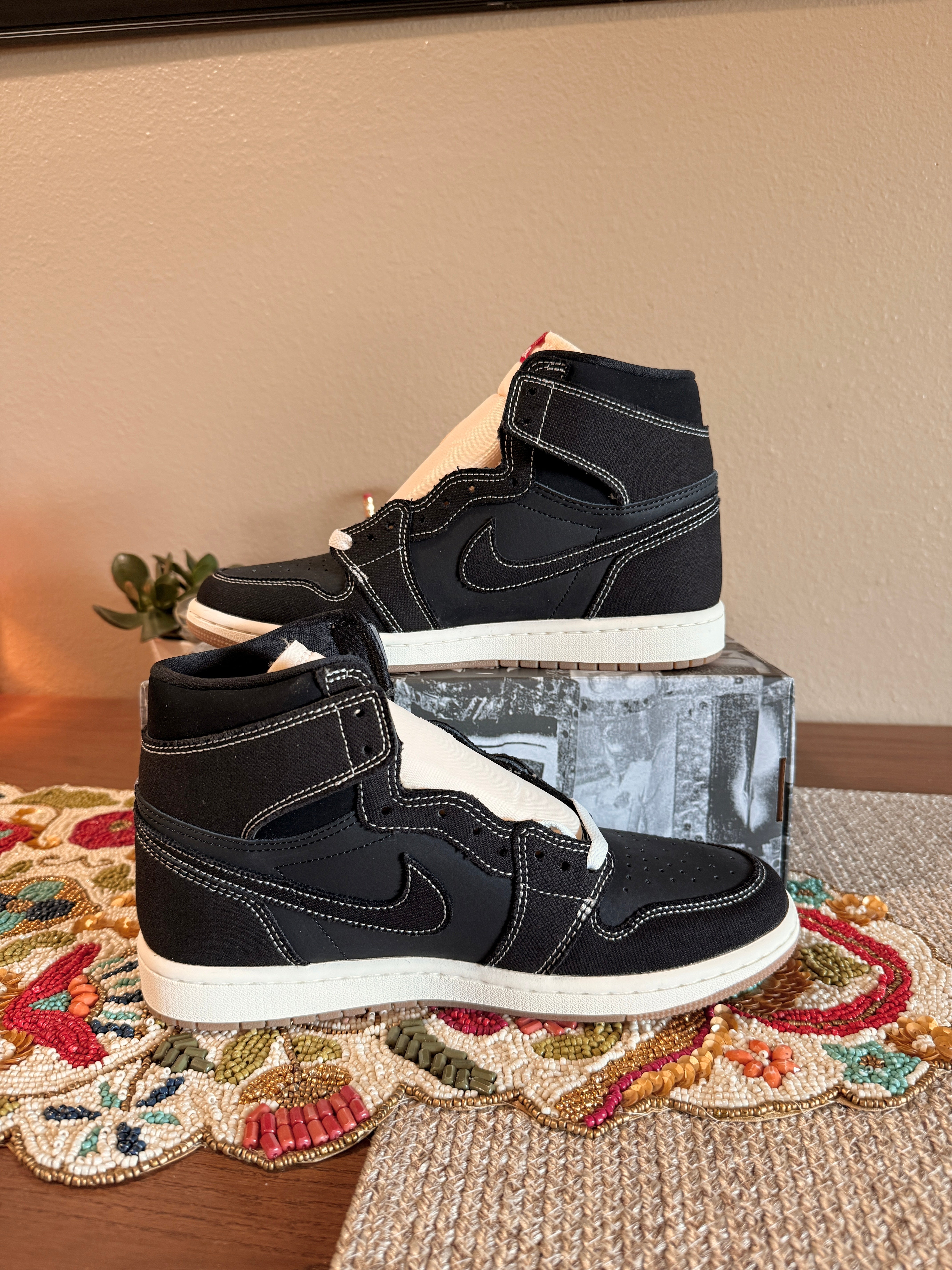 Jordan 1 Retro High OG Flight Club Size 8 MISSING LID