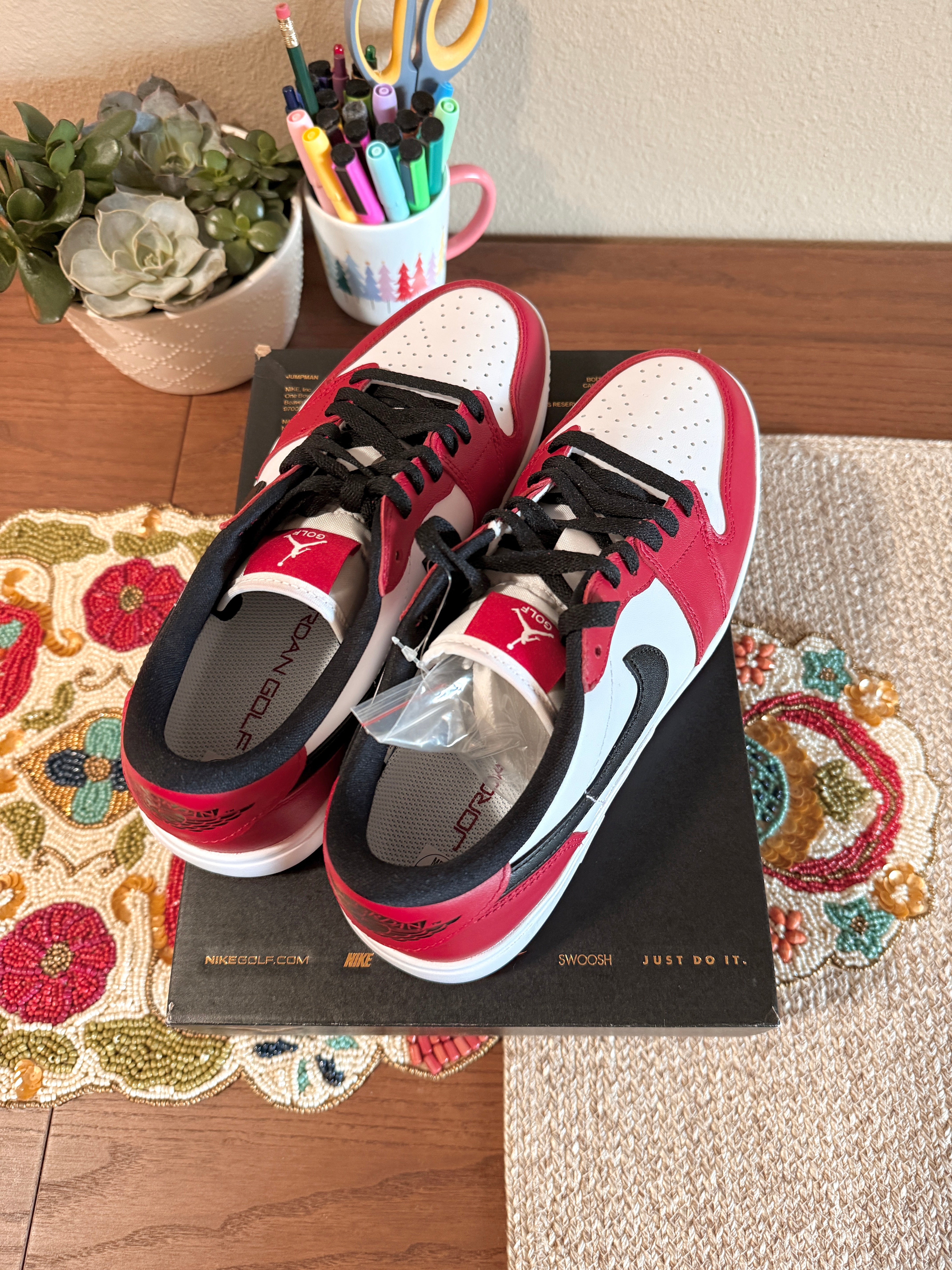 Jordan 1 Low Golf Spiked Chicago Size 8.5 MISSING LID